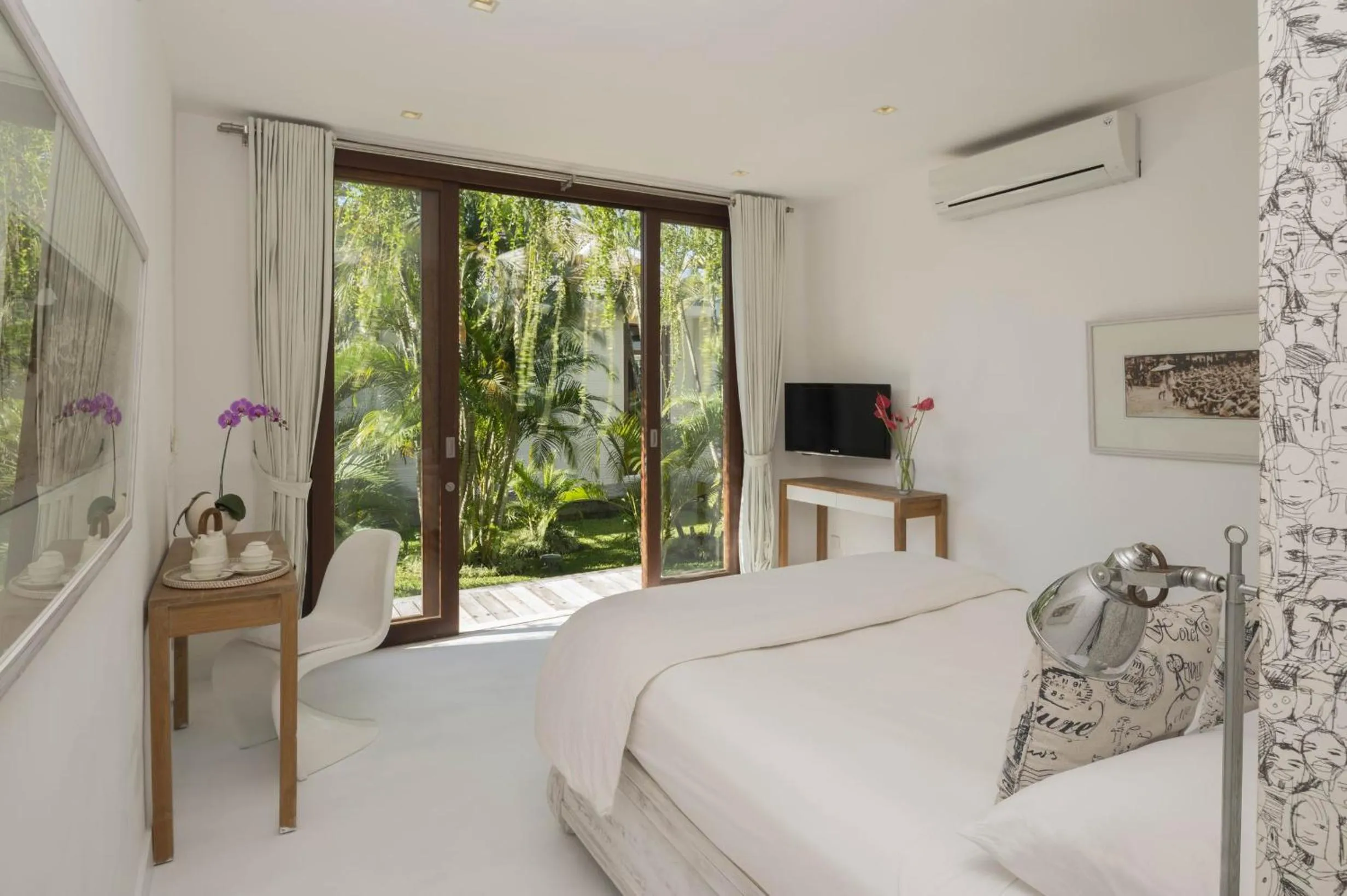 Photo of the whole room, Bed in Pure Villa Bali by Nagisa Bali