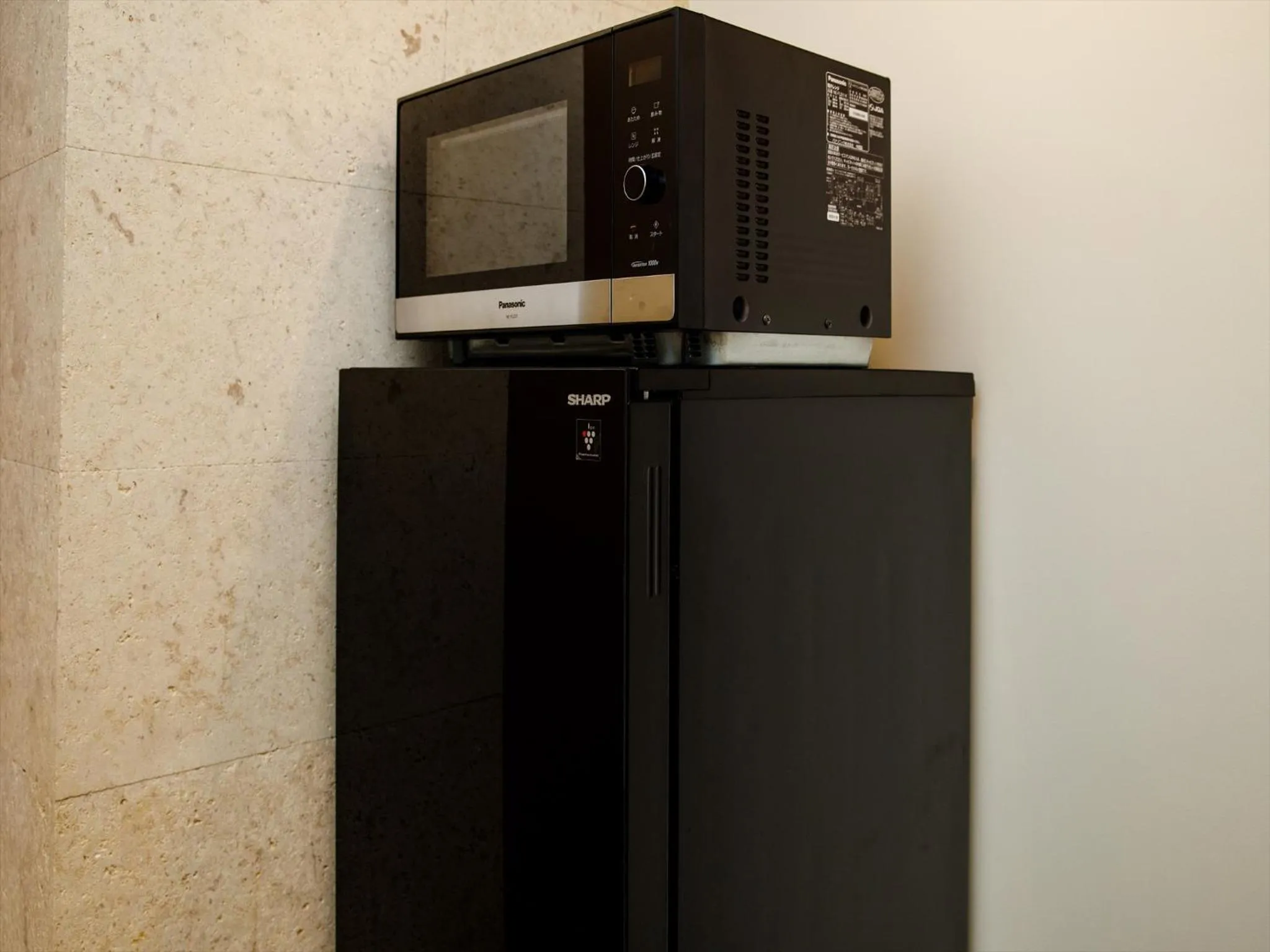 microwave in ADAN RESORT Sky Villa Luxury Suite