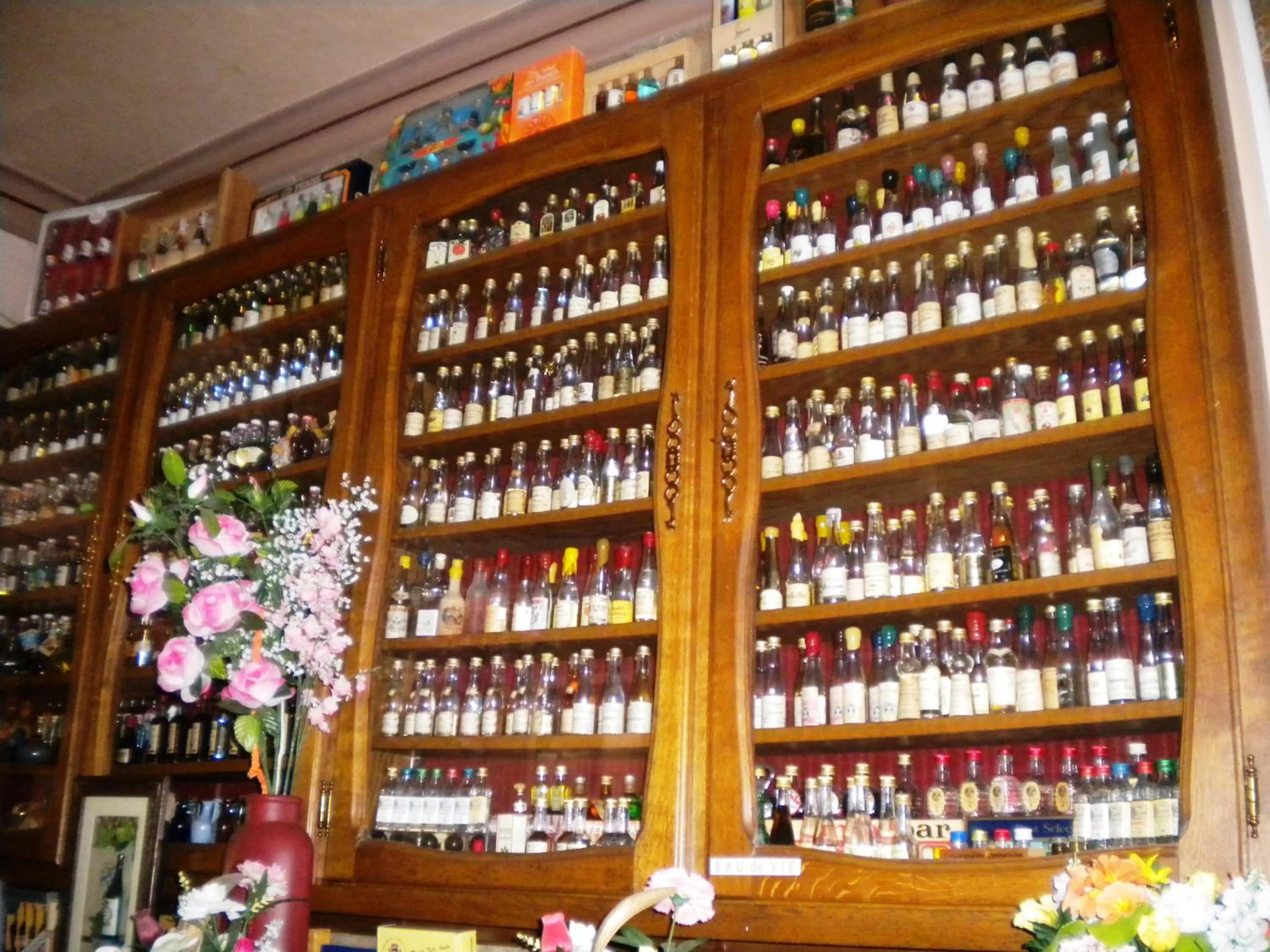 Lounge or bar in Logis Hotel Restaurant Remotel