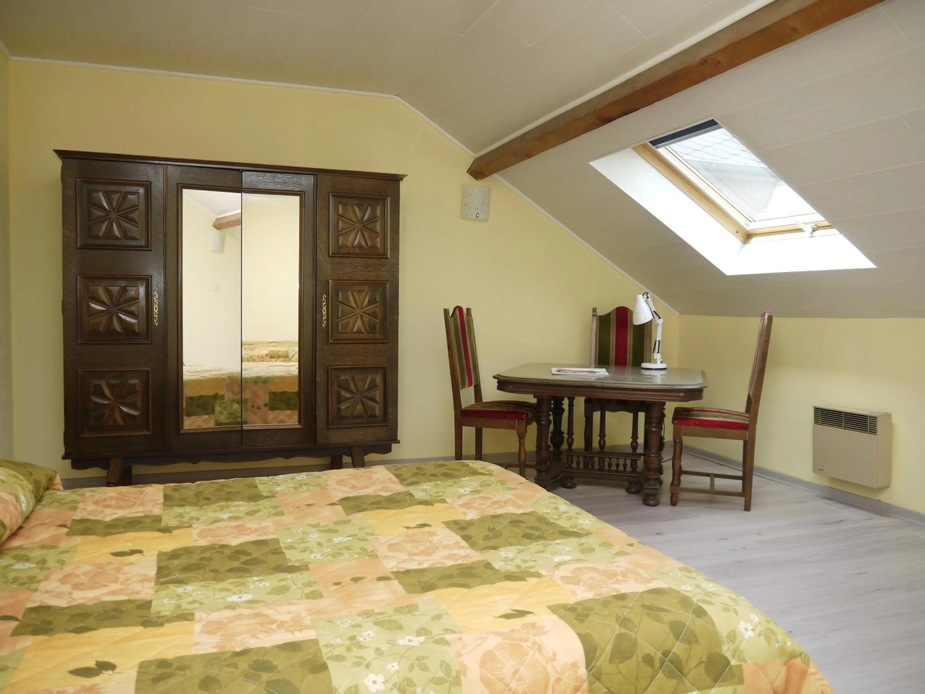 Photo of the whole room, Bed in Logis Hotel Restaurant Remotel