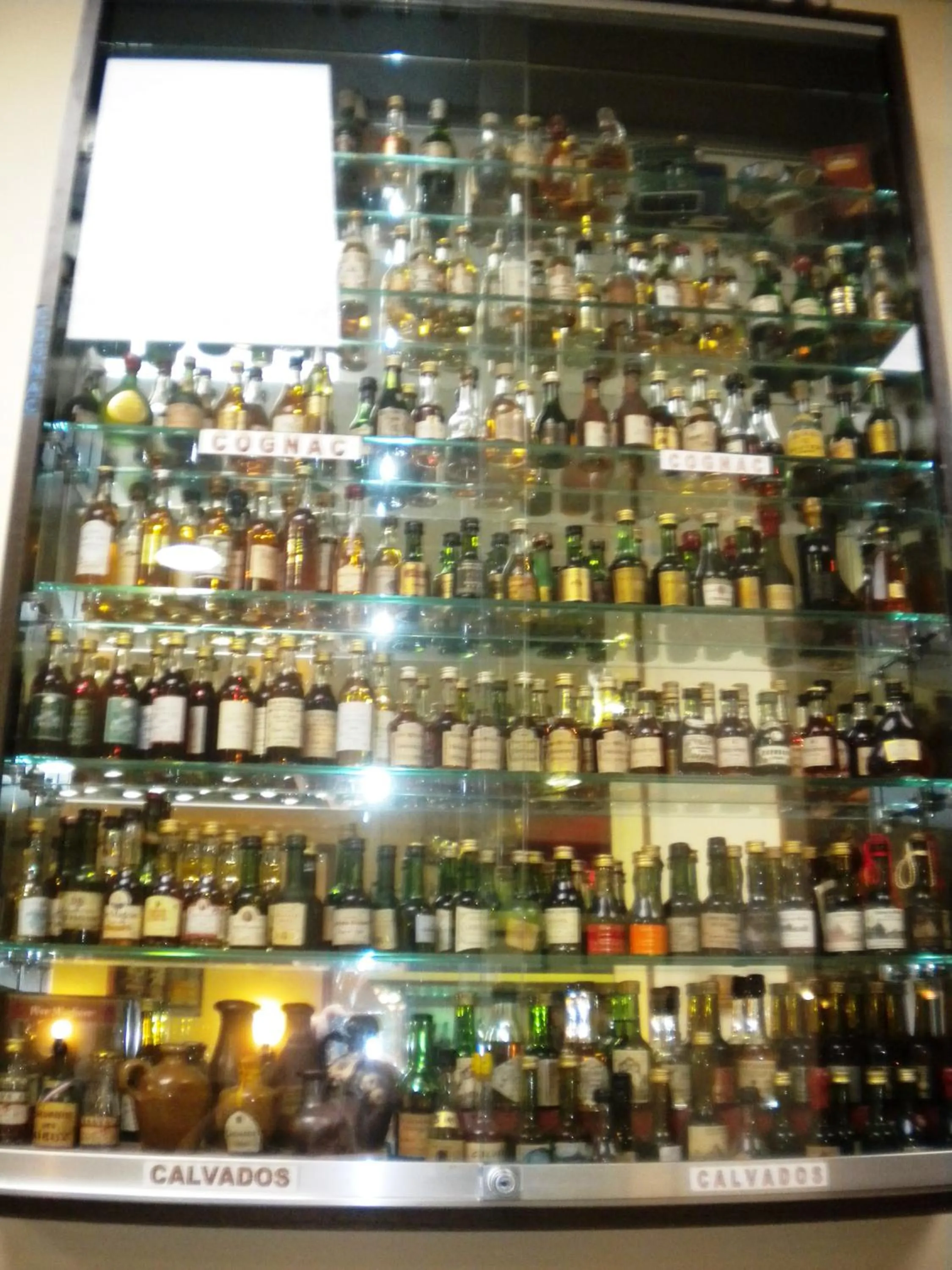 Lounge or bar in Logis Hotel Restaurant Remotel