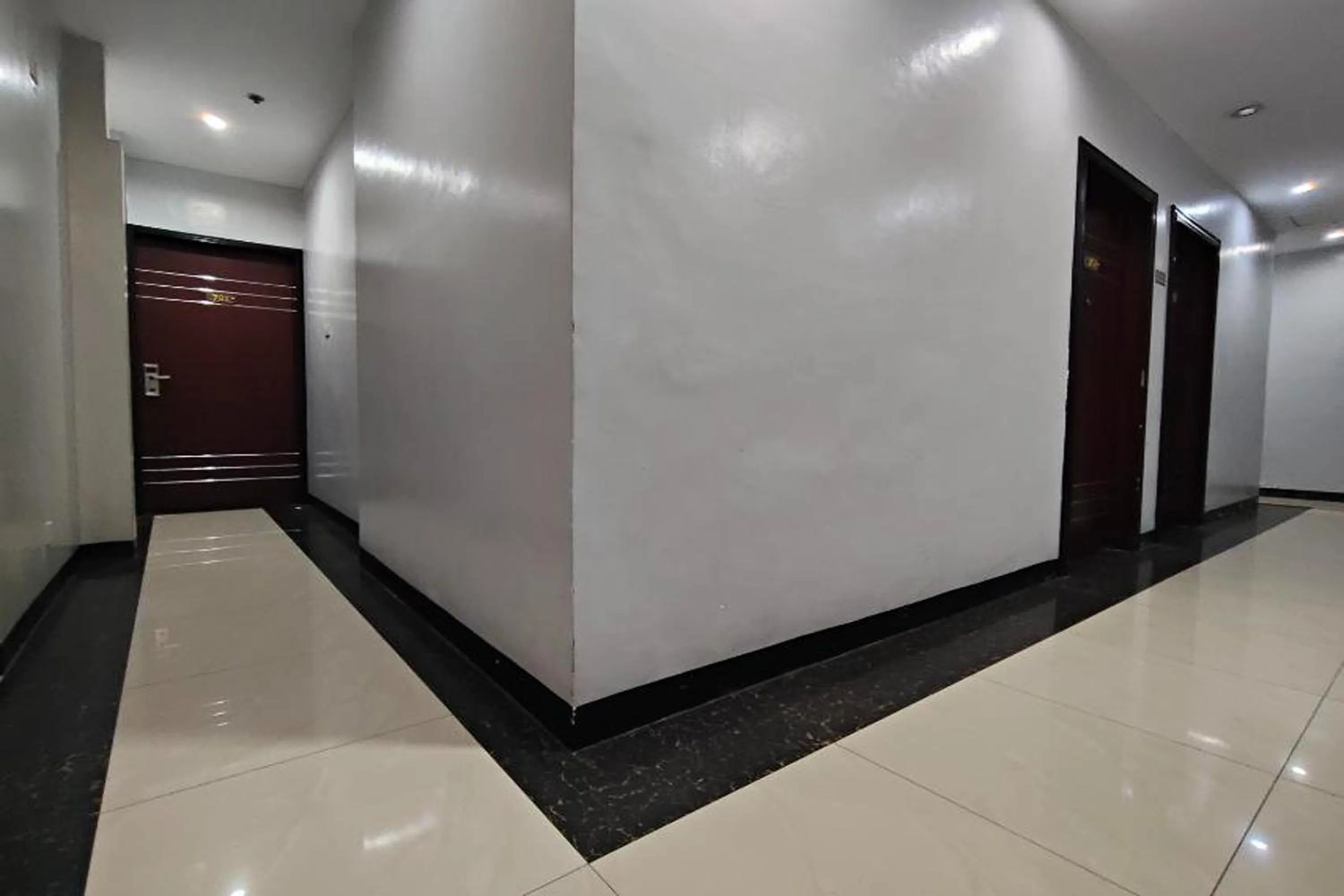 Property building in Manila Crown Palace Hotel