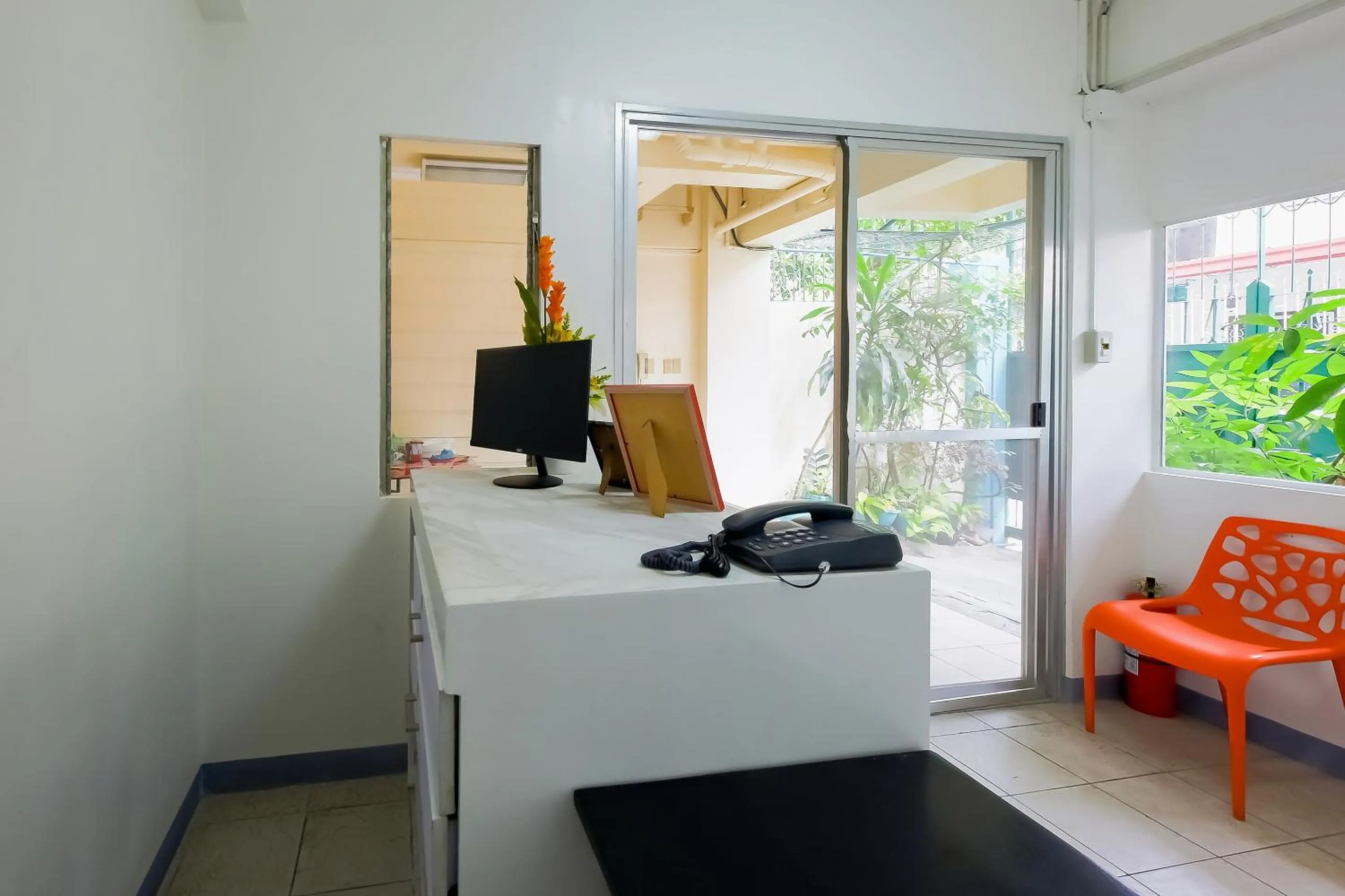 Lobby or reception in OYO 840 Orangenest Apartelle