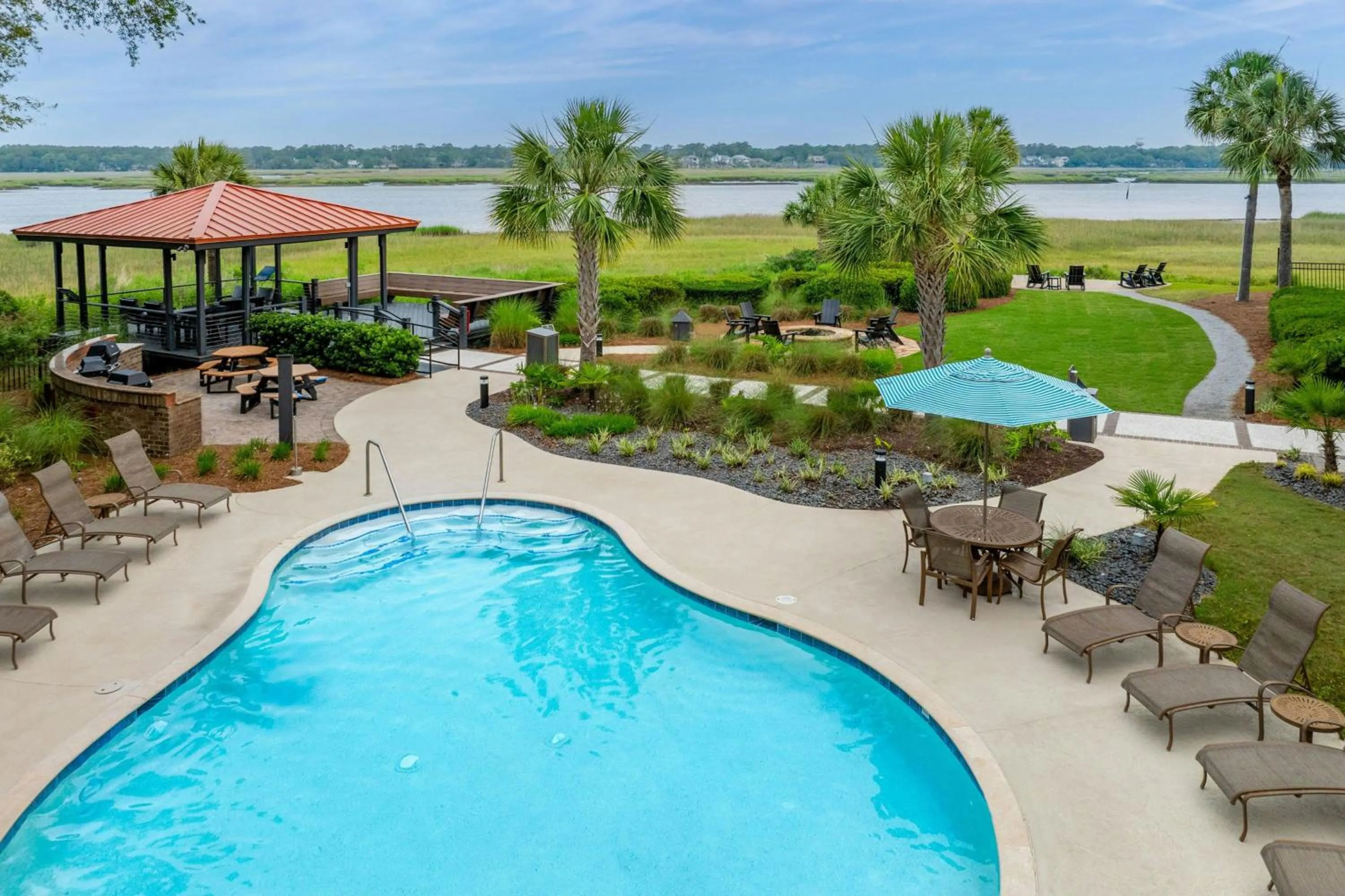 Swimming pool in Marriott's Harbour Point and Sunset Pointe at Shelter Cove