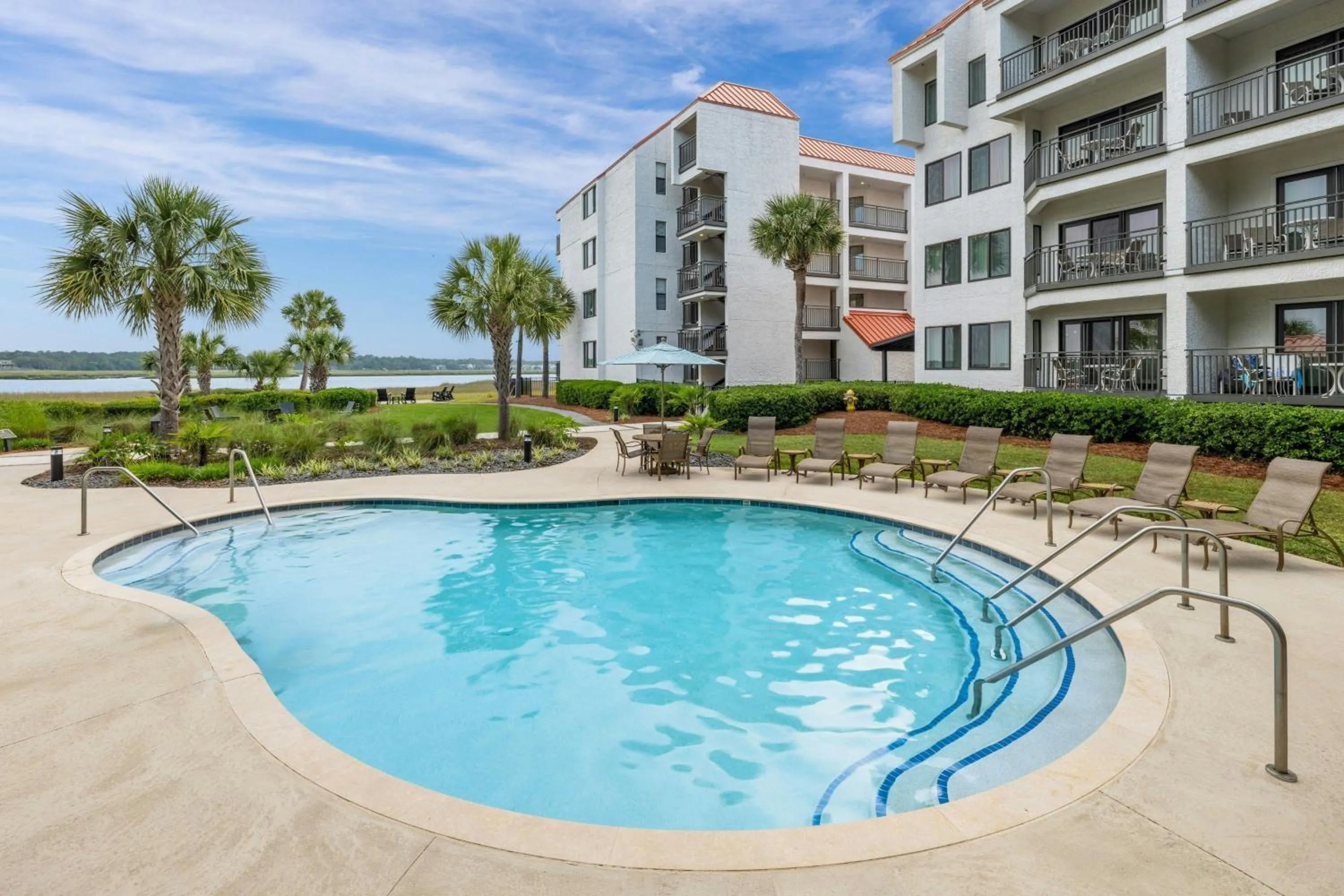 Swimming pool in Marriott's Harbour Point and Sunset Pointe at Shelter Cove