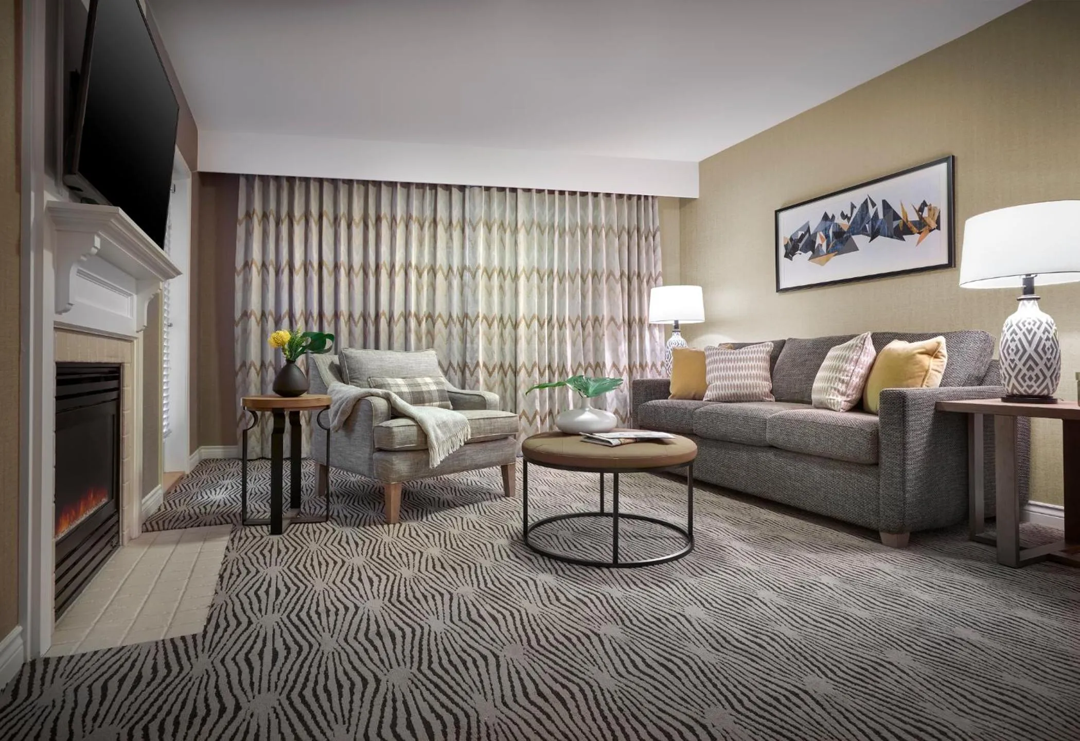 Living room in Sun Peaks Grand Hotel & Conference Centre