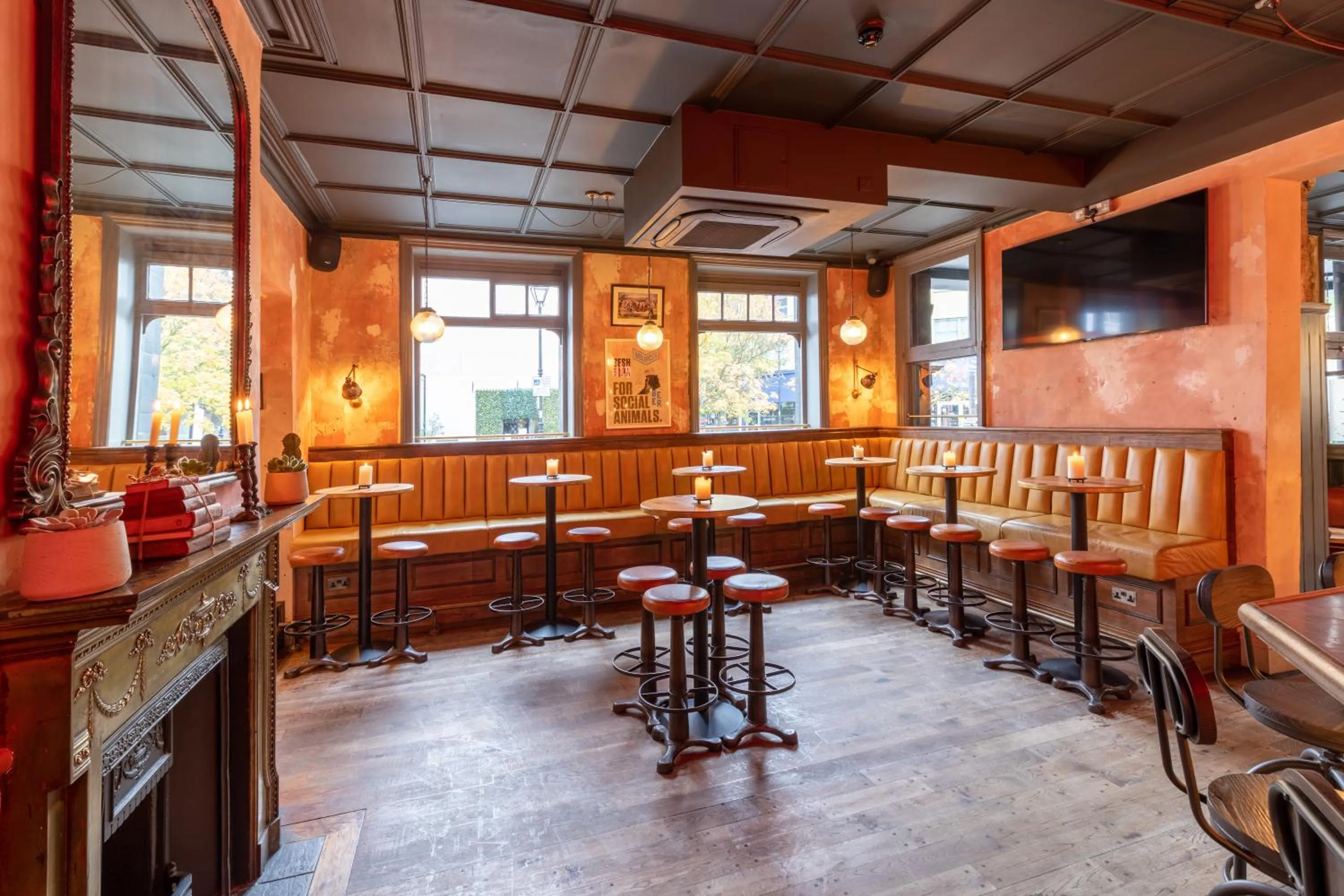 Restaurant/places to eat in The Wolfpack Inn