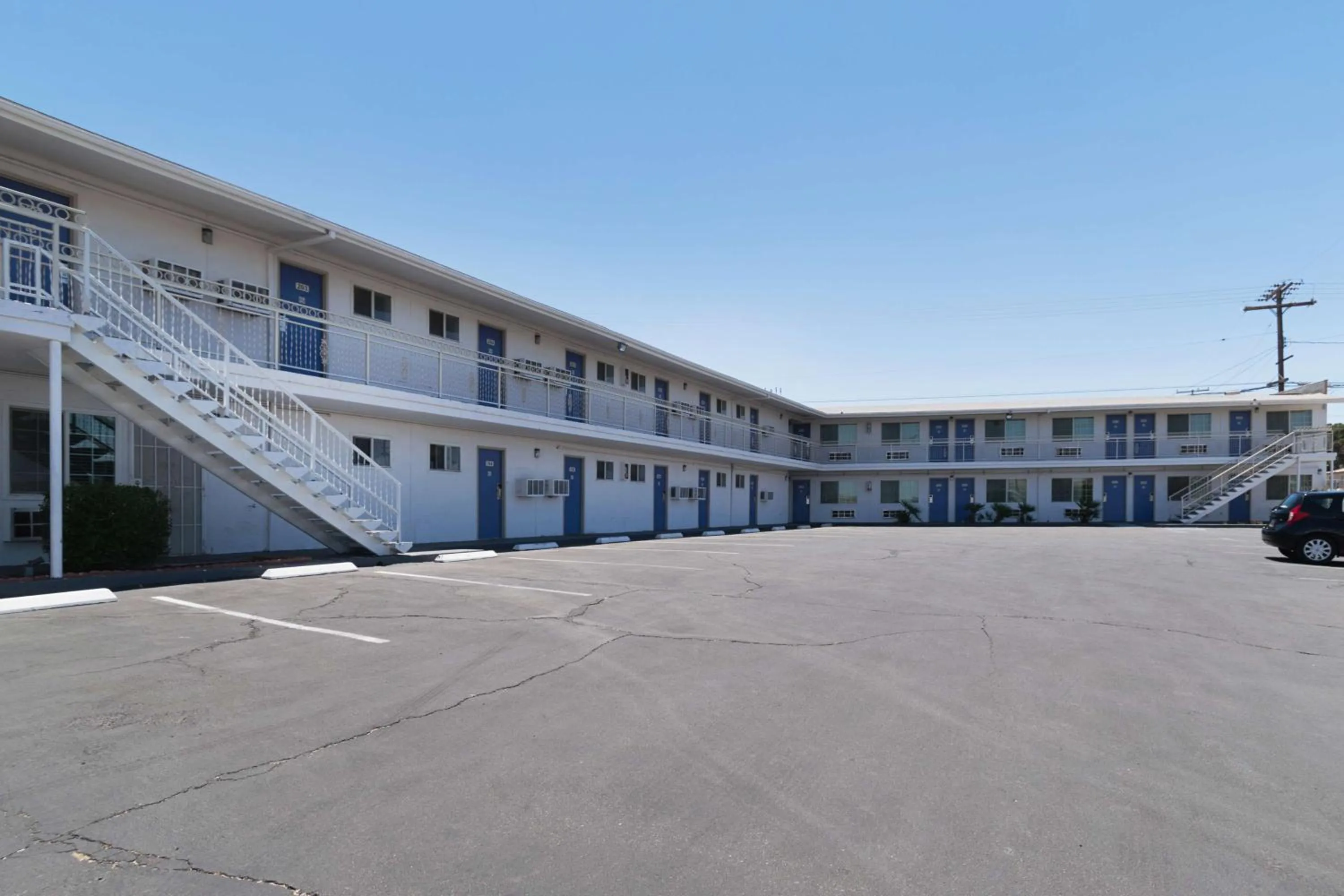 Property building in Motel 6-Barstow, CA - Route 66