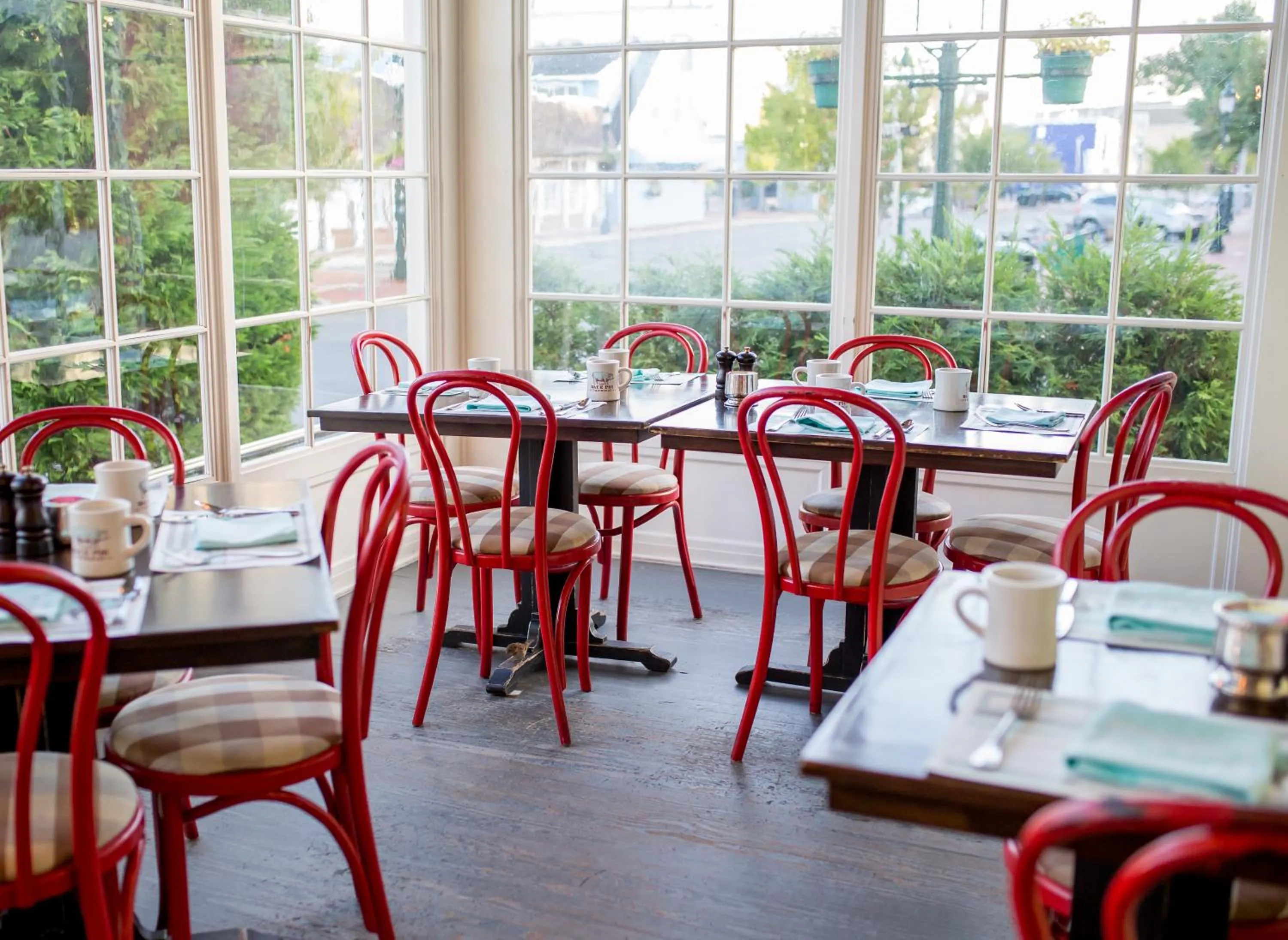 Restaurant/places to eat in Congress Hall