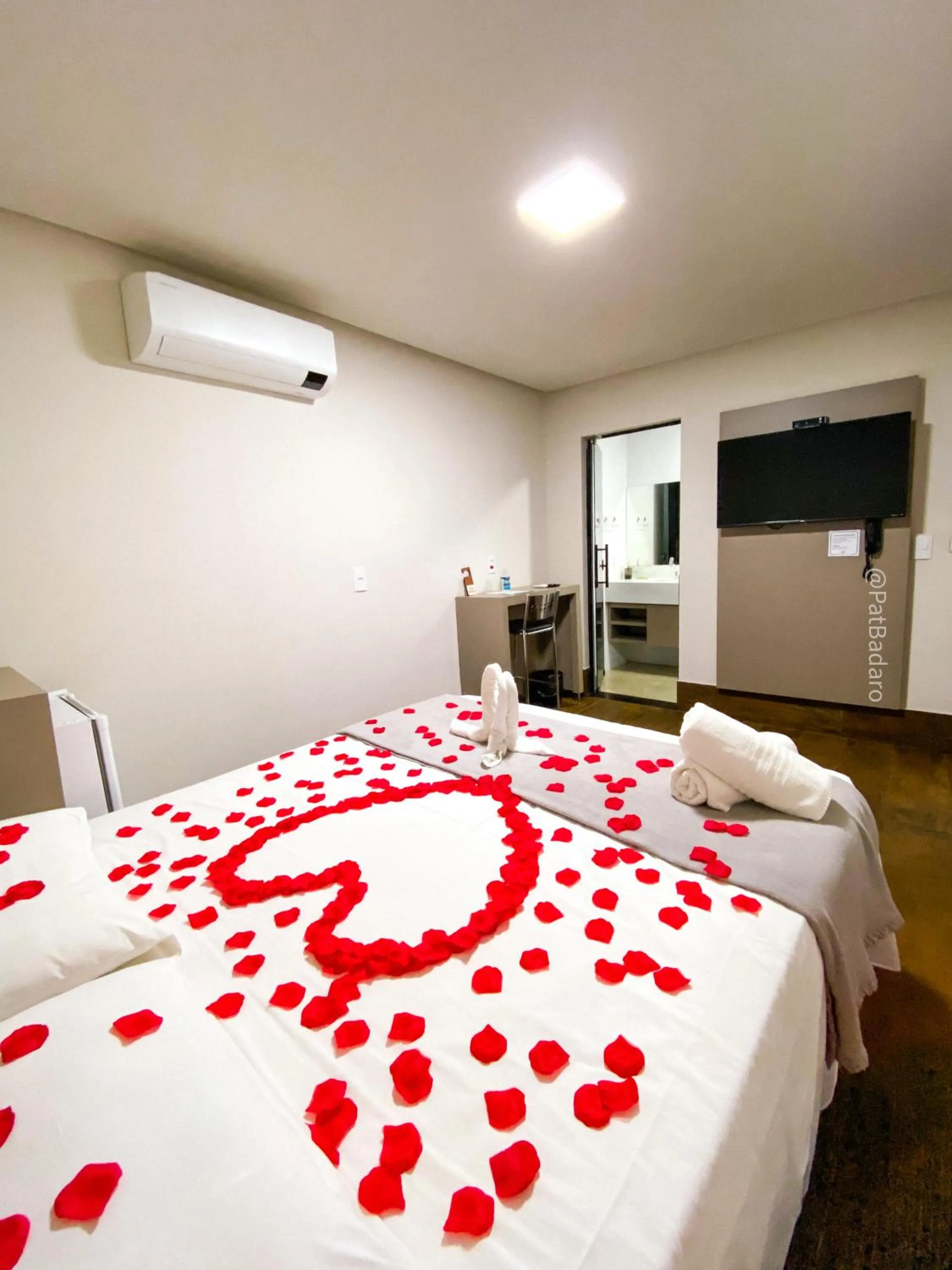 Bedroom, Bed in Pousada Reserva Central