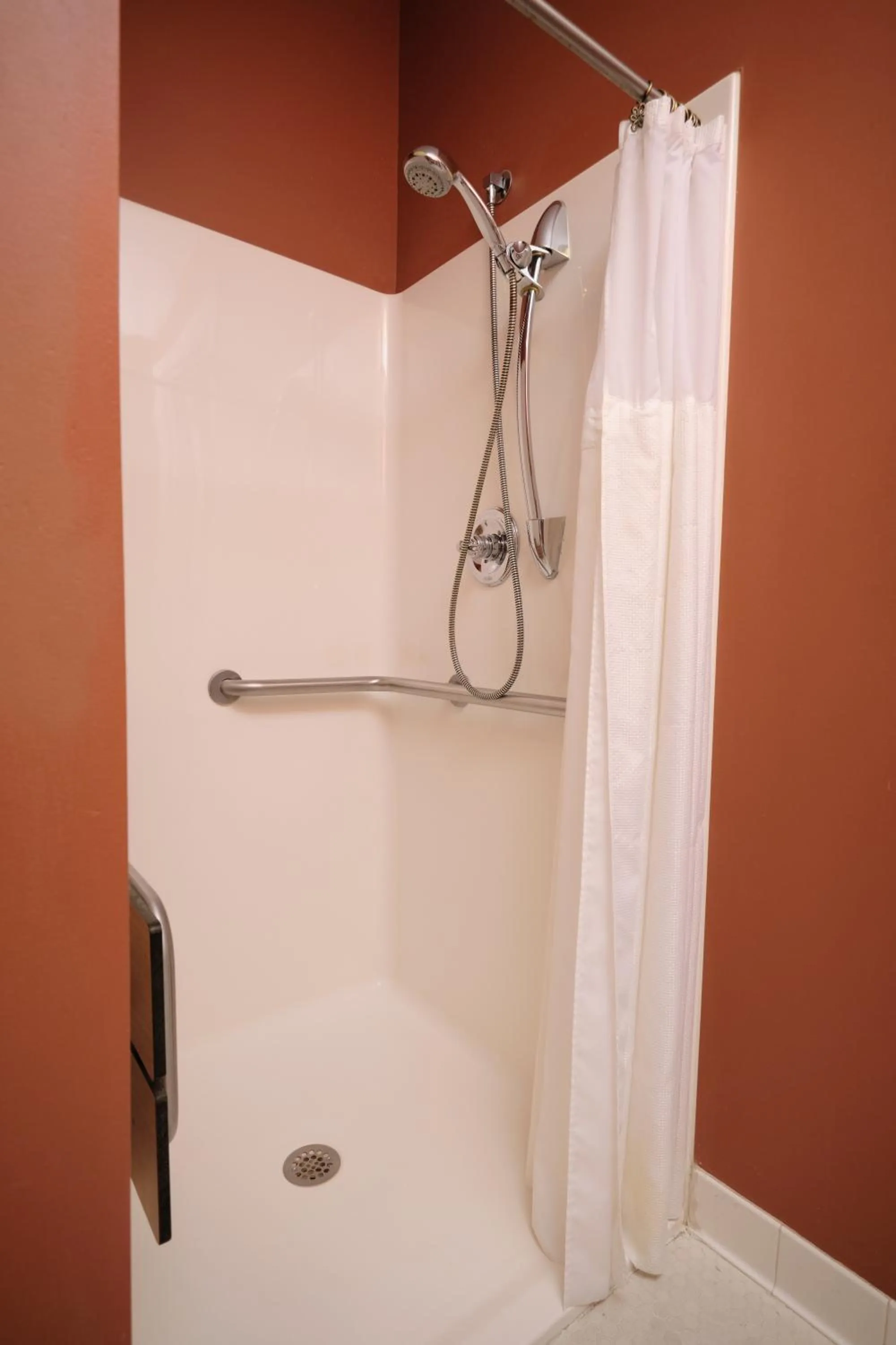 Shower in The Inn on Ferry Street