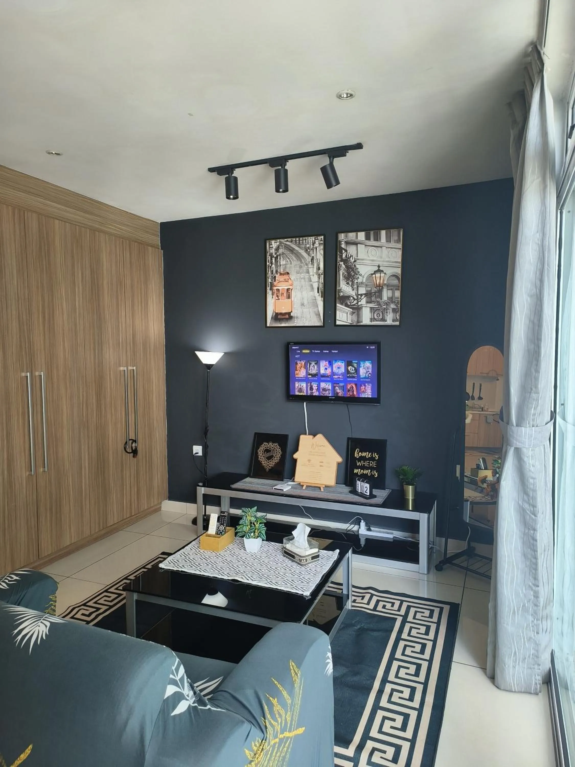 TV and multimedia in Ksl D'Esplanade Studio Apartment's 2