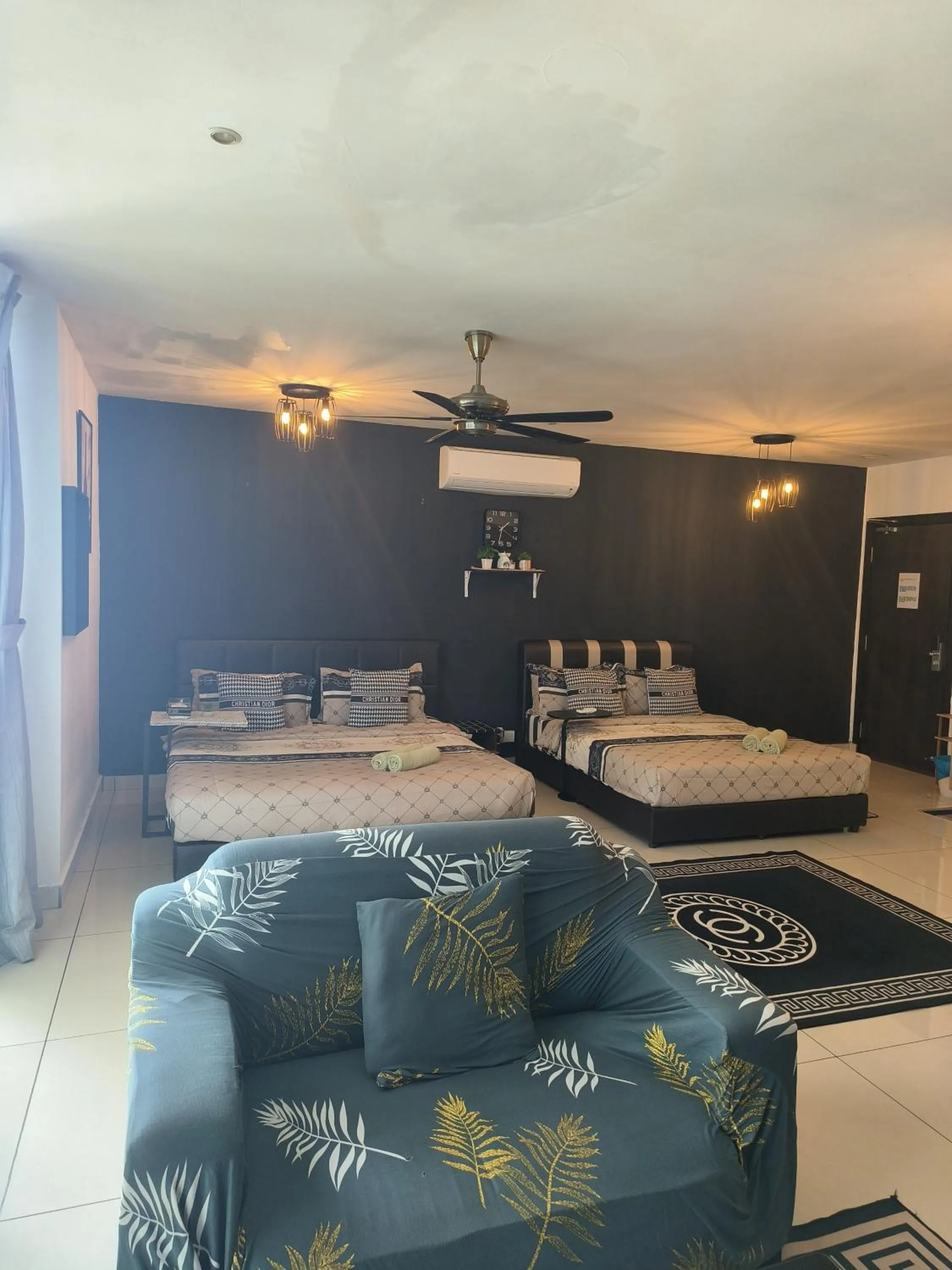 Bed in Ksl D'Esplanade Studio Apartment's 2