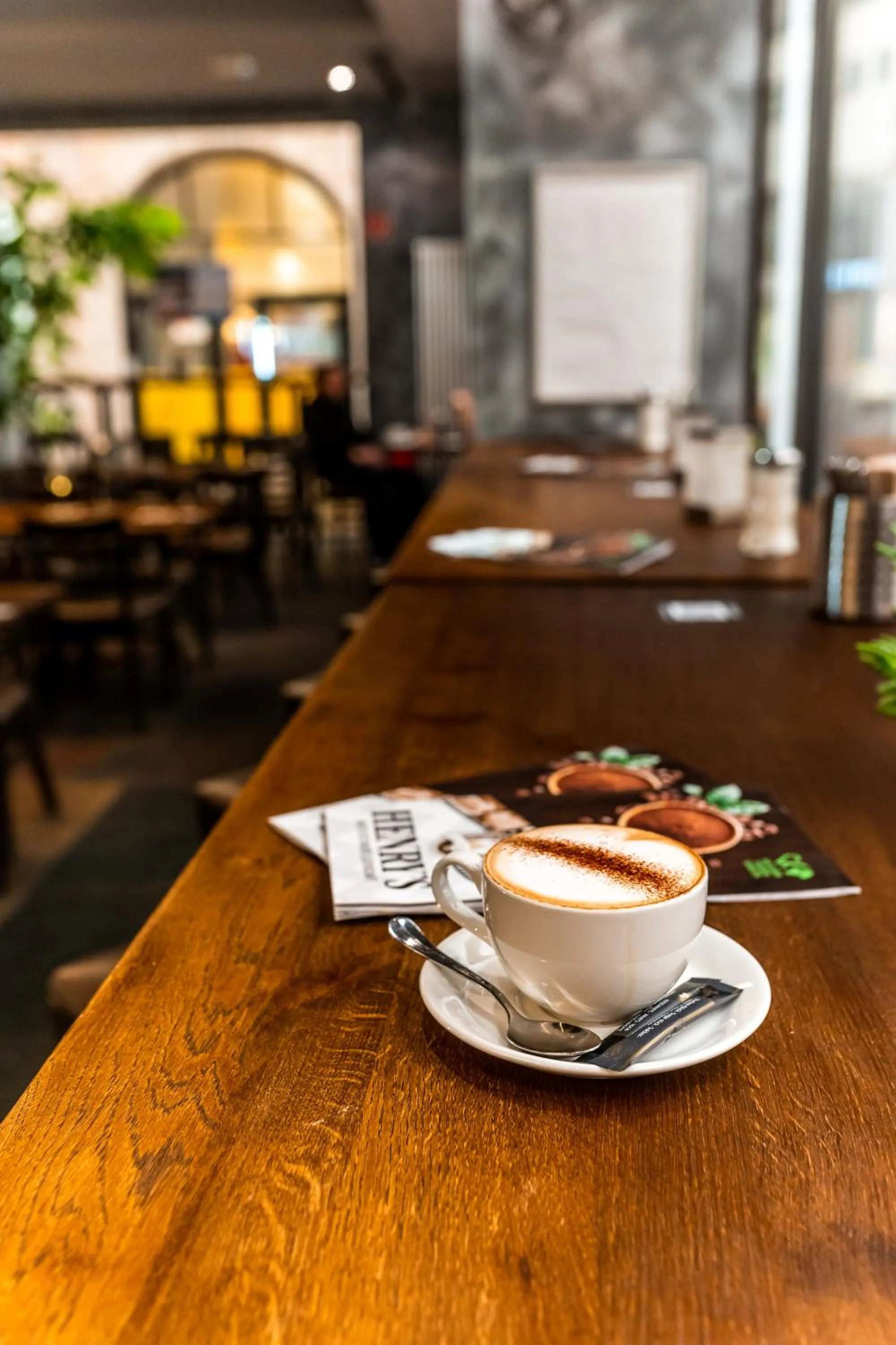 Restaurant/places to eat in Henriettas Sleeping