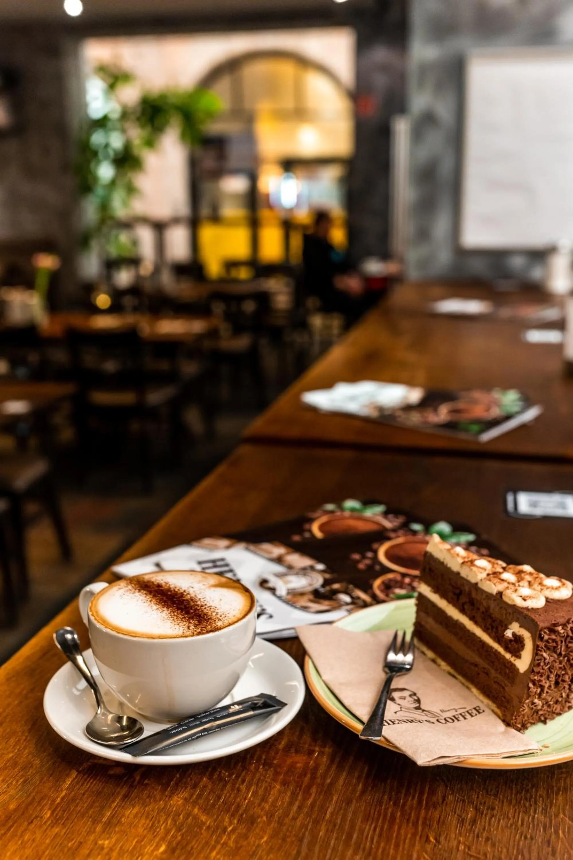 Restaurant/places to eat in Henriettas Sleeping