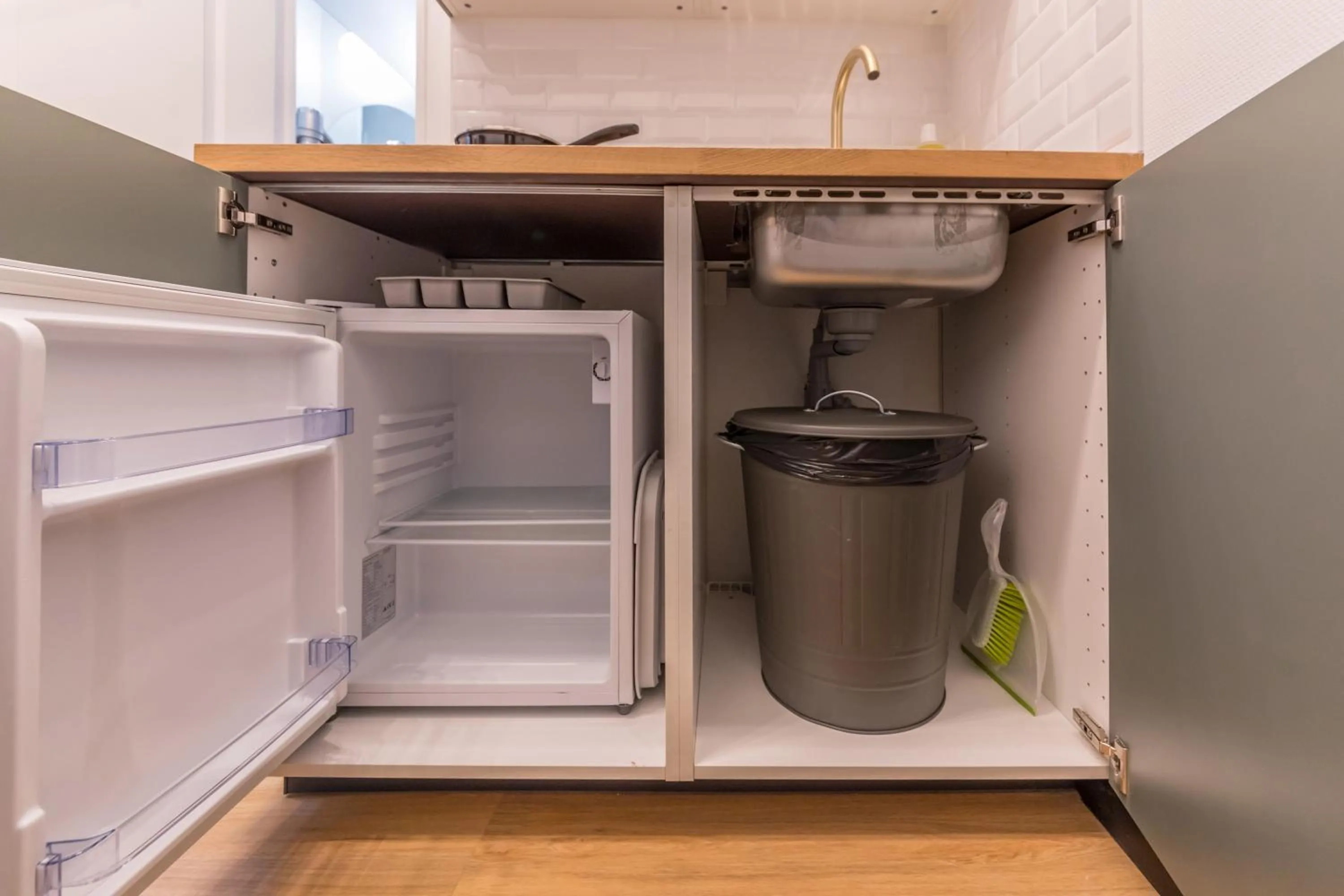 Kitchen or kitchenette in WS Champs-Elysées - Colomb