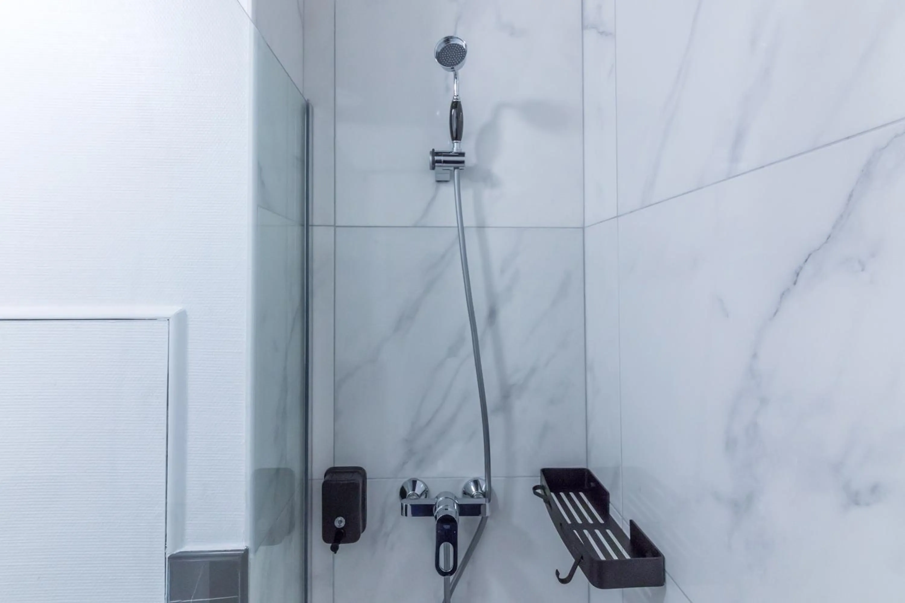 Bathroom in WS Champs-Elysées - Colomb