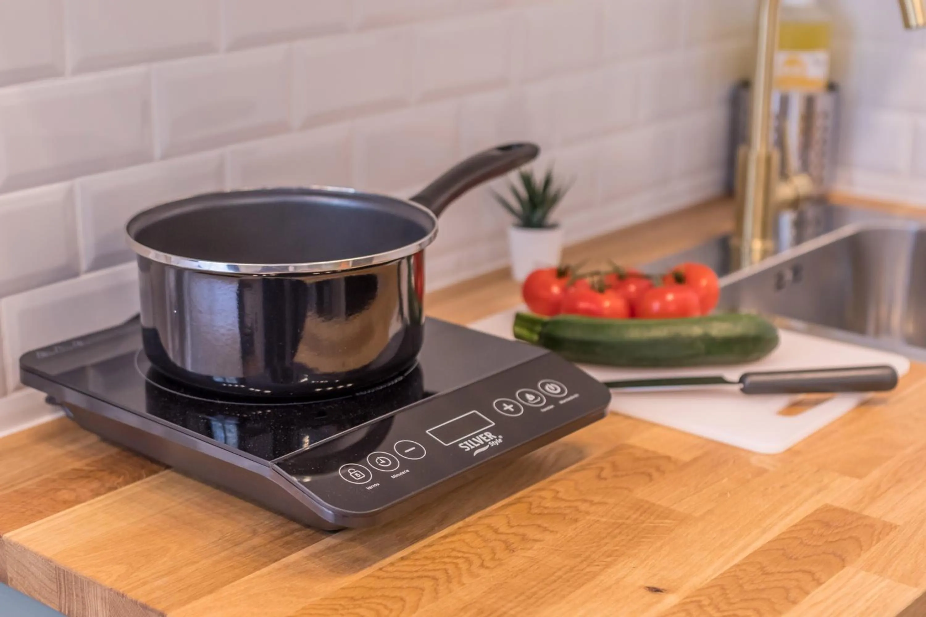 stove in WS Champs-Elysées - Colomb