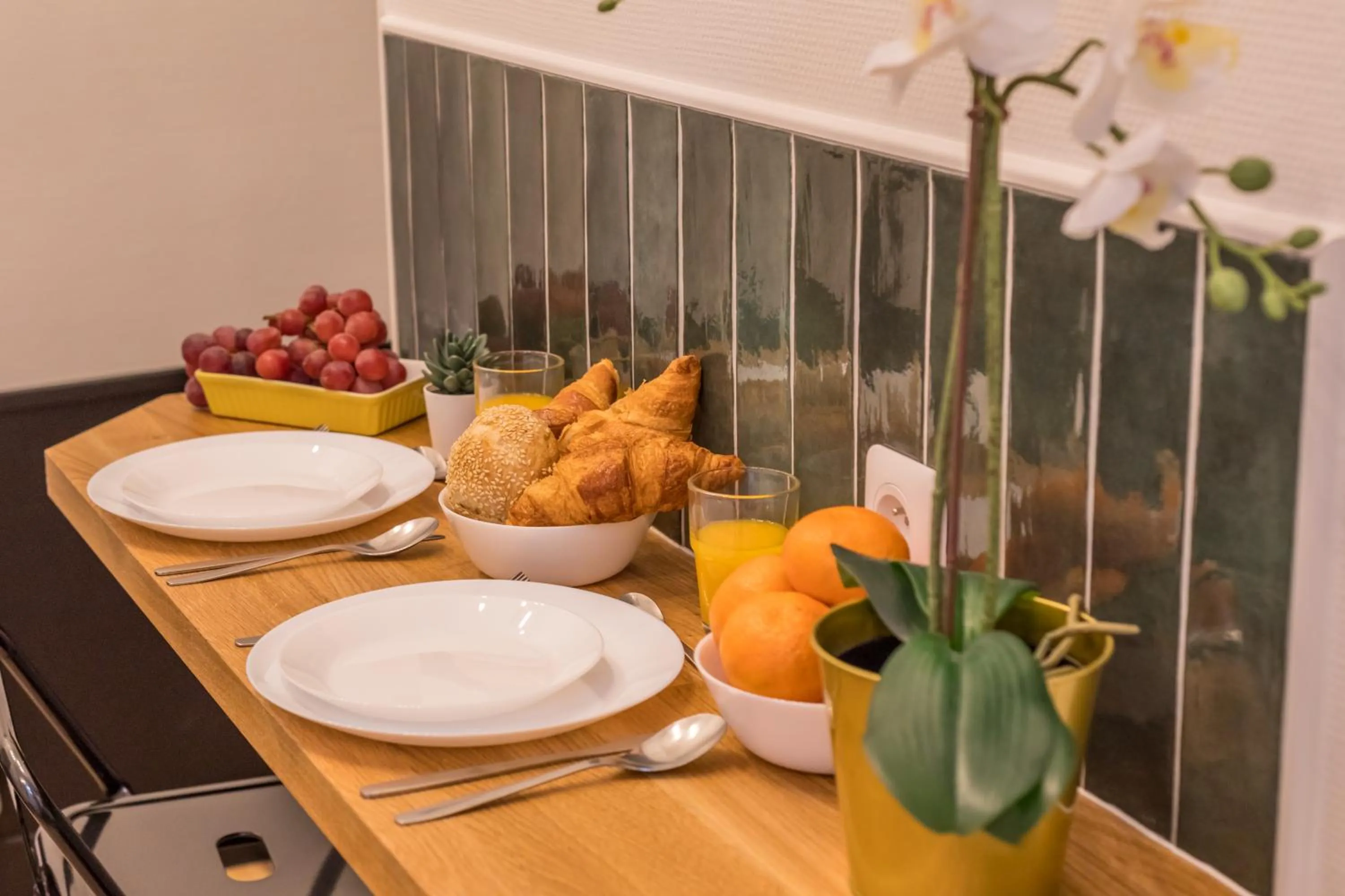 Breakfast in WS Champs-Elysées - Colomb