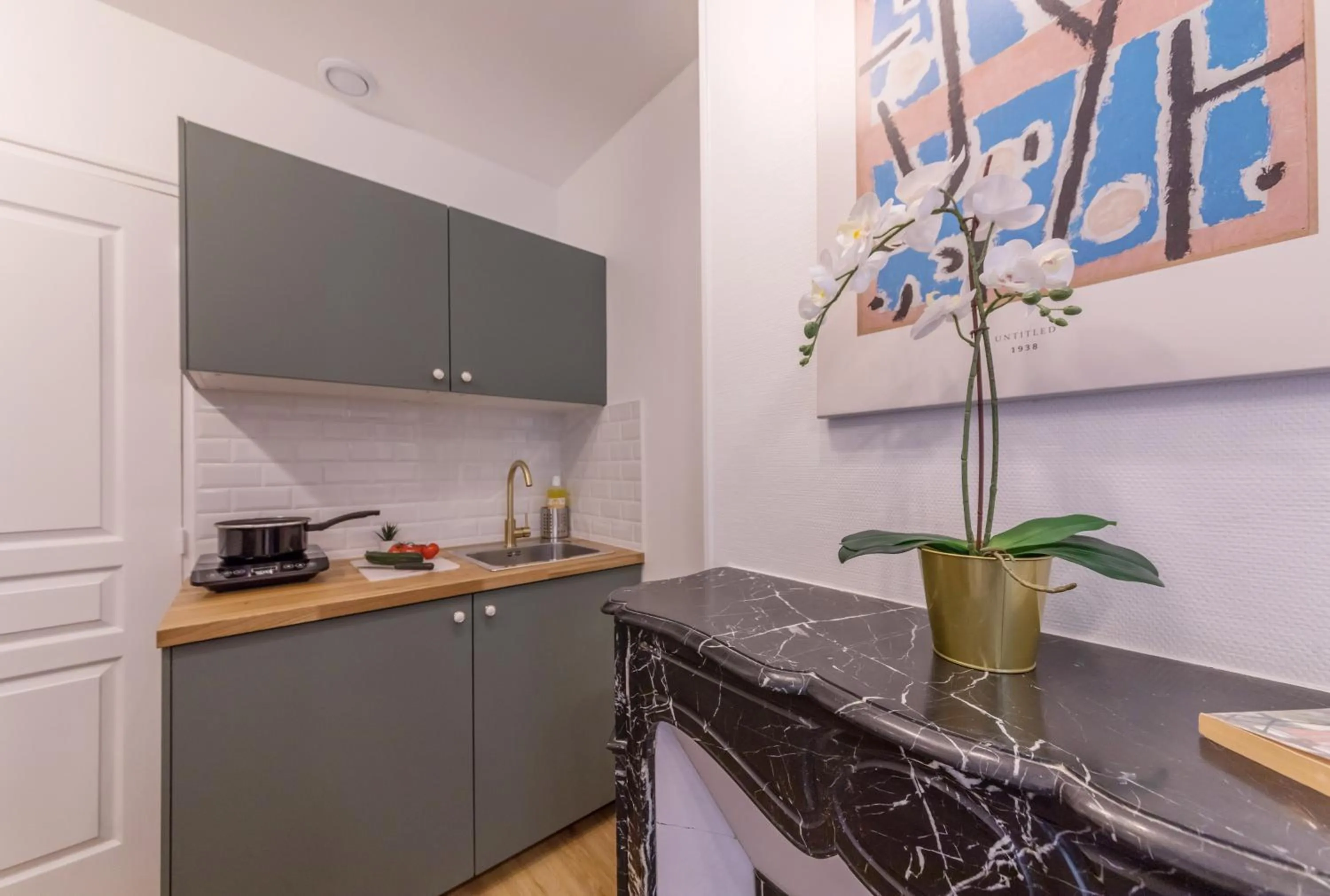 Kitchen or kitchenette in WS Champs-Elysées - Colomb