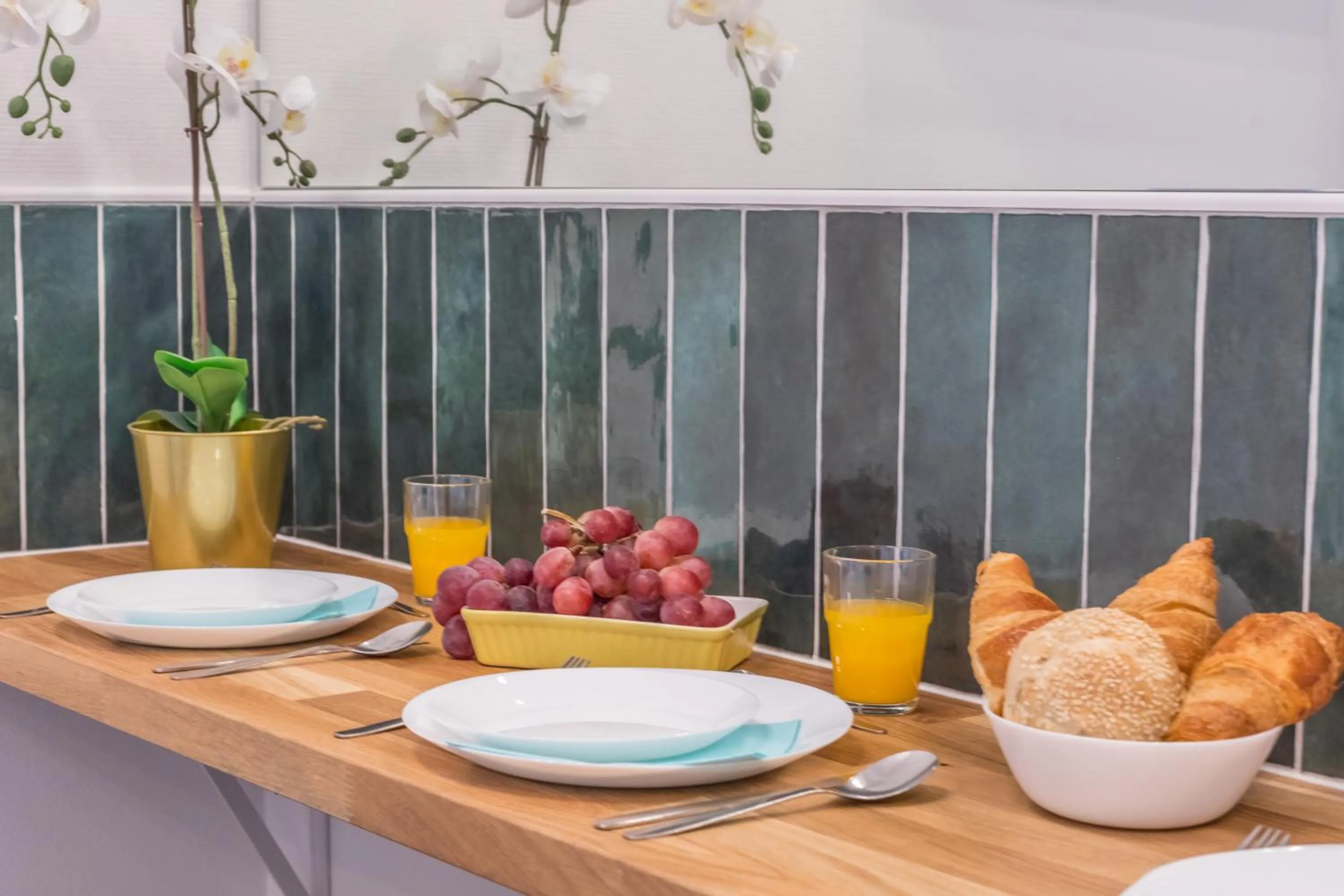 Breakfast in WS Champs-Elysées - Colomb