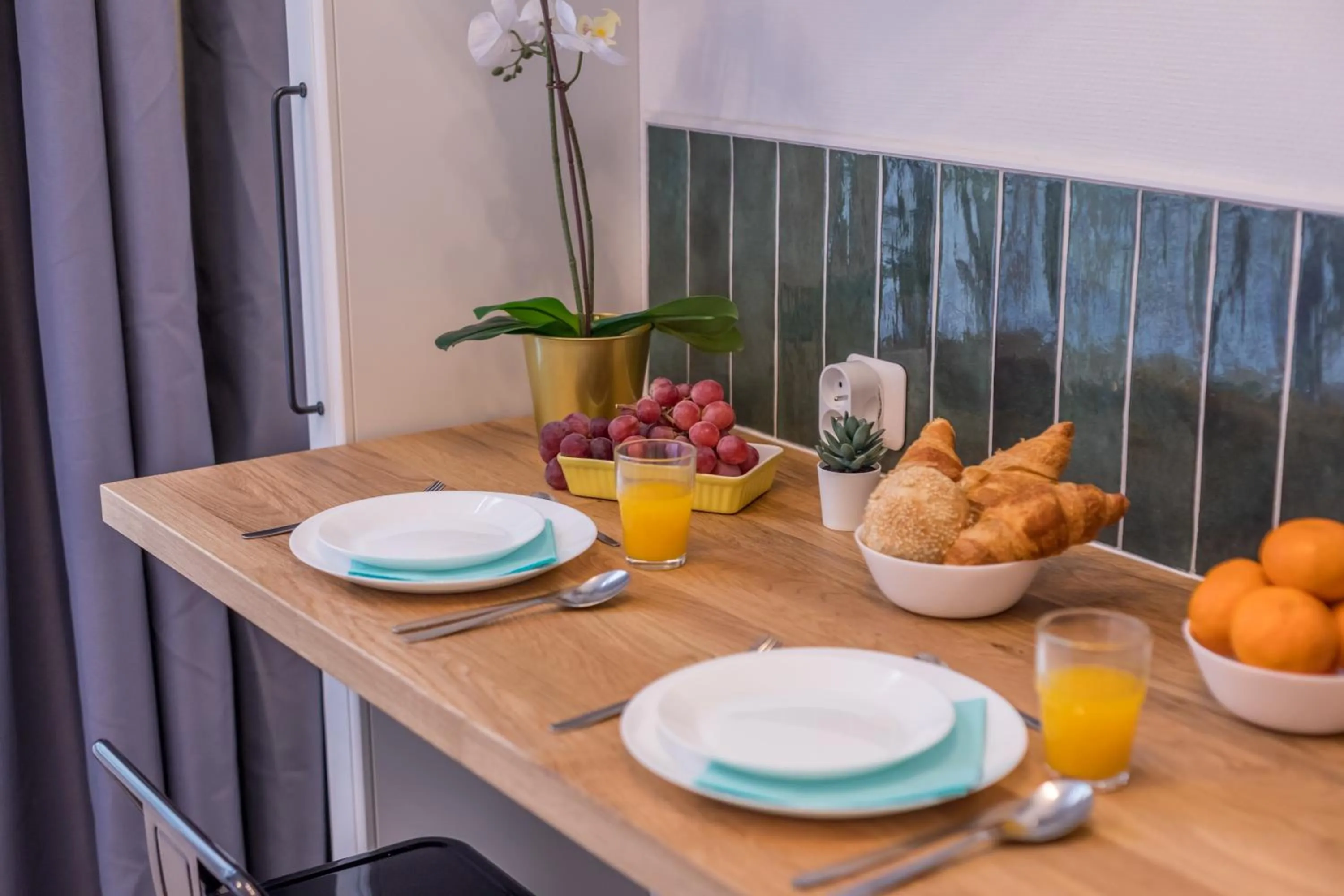 Breakfast in WS Champs-Elysées - Colomb