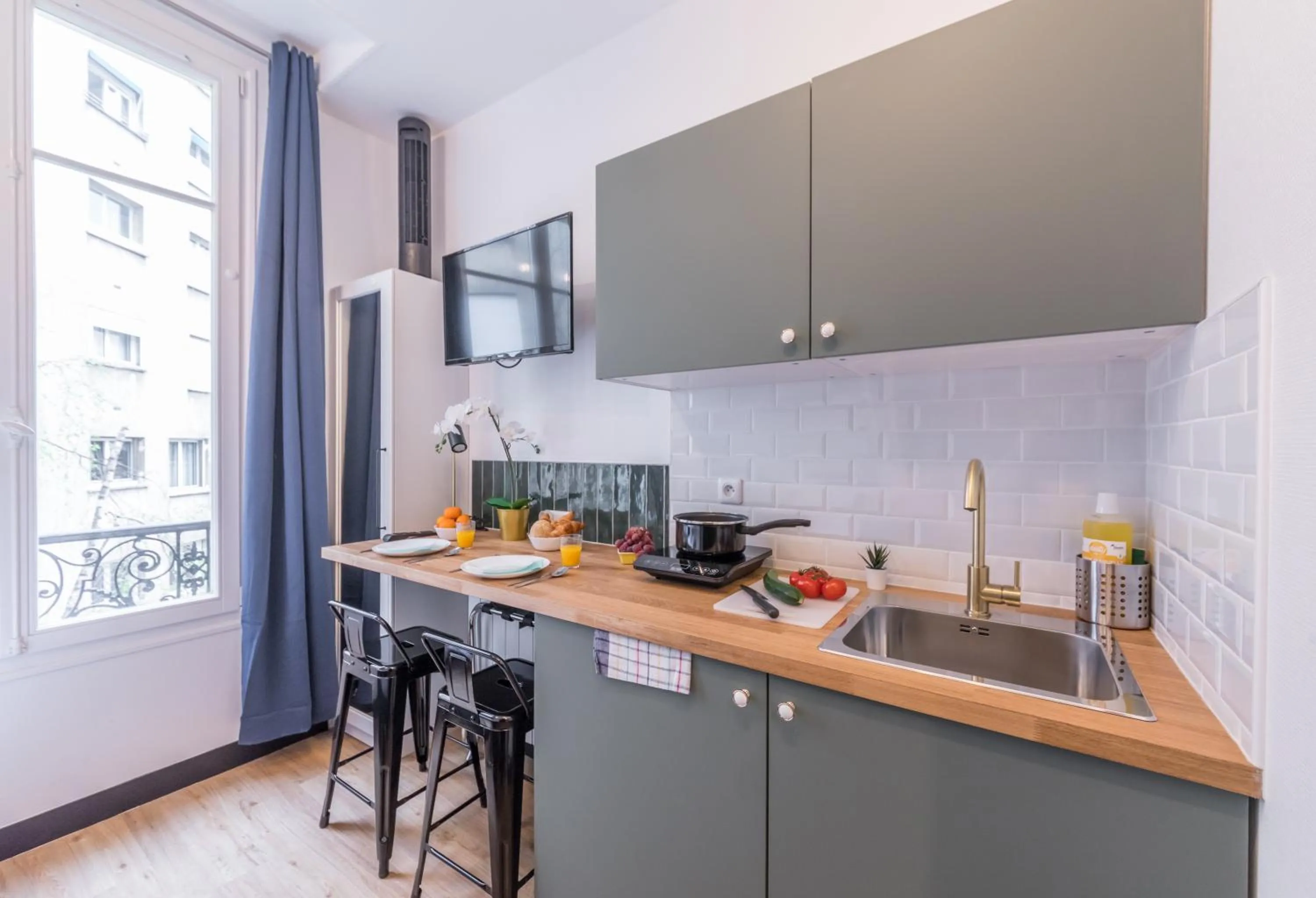 Kitchen or kitchenette in WS Champs-Elysées - Colomb