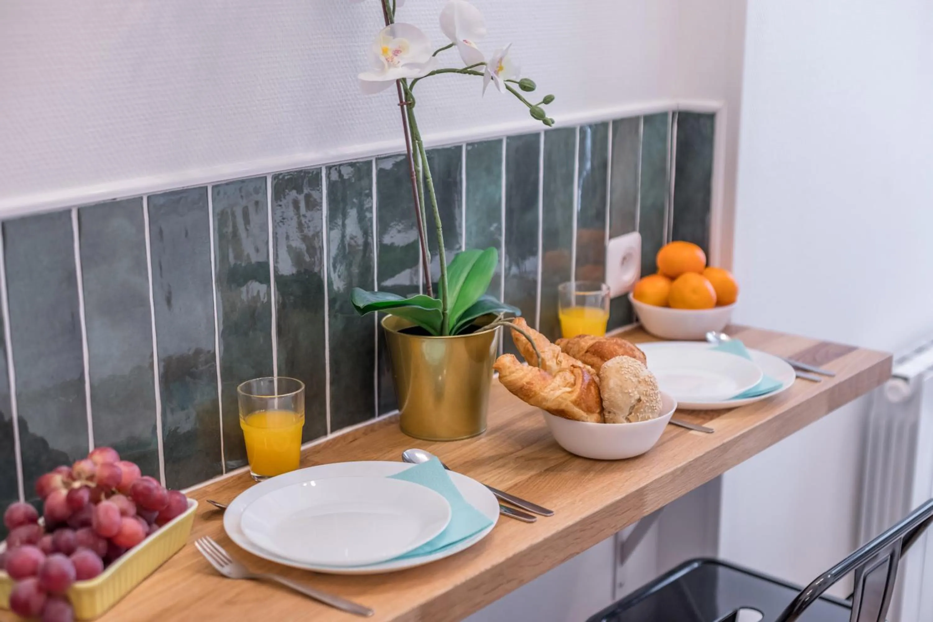 Breakfast in WS Champs-Elysées - Colomb