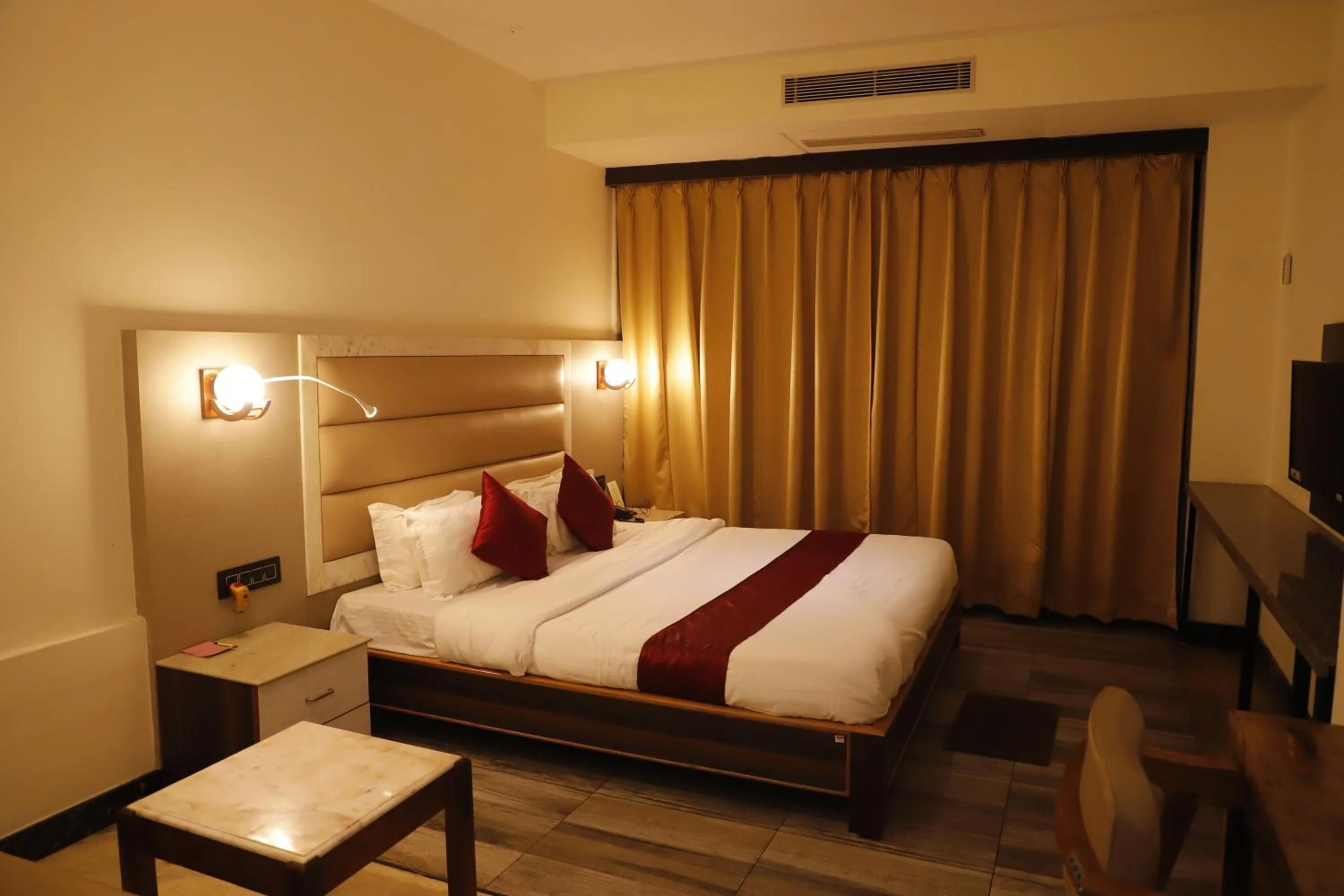 Bedroom, Bed in The Jamun Tree