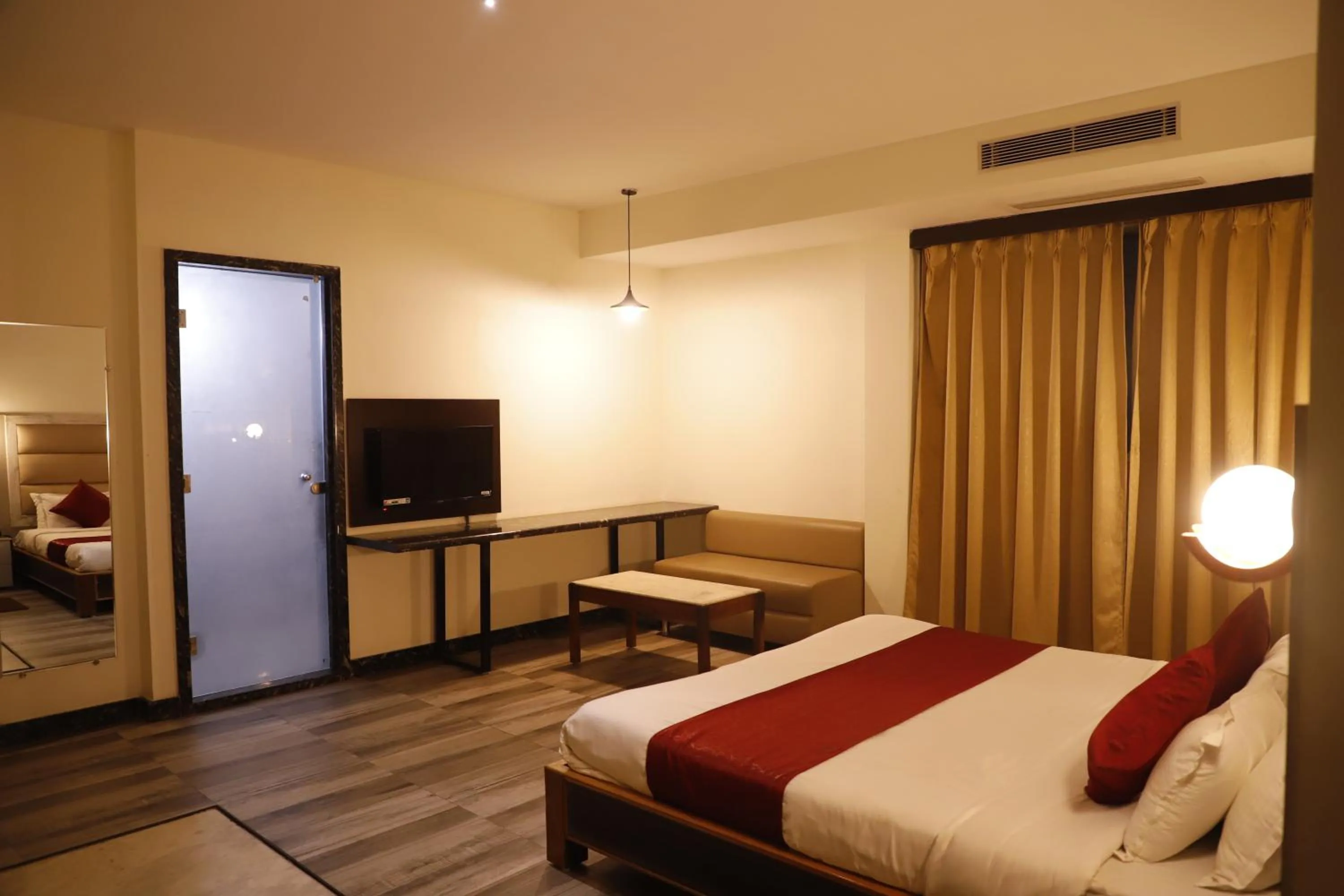 TV and multimedia, Bed in The Jamun Tree