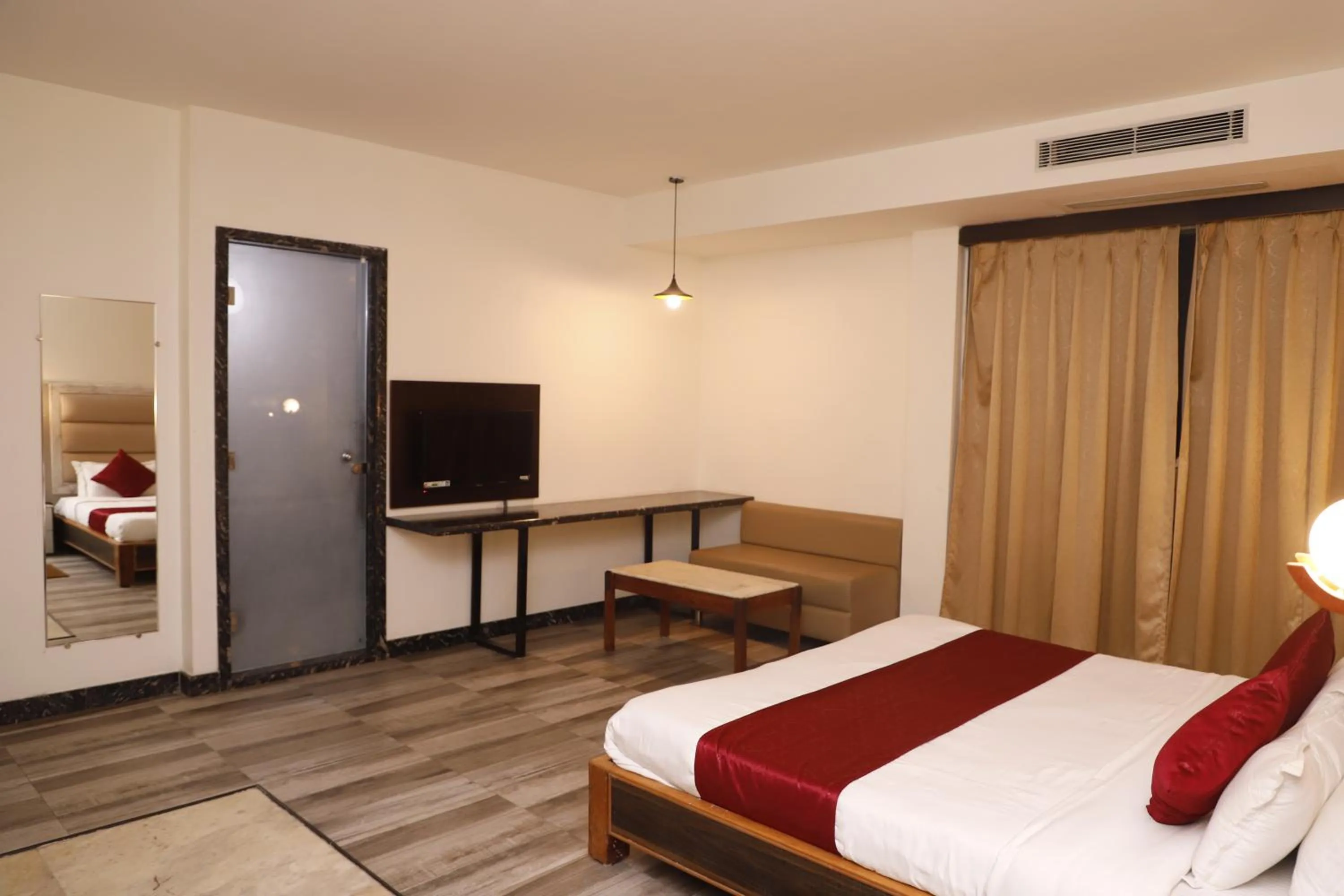 TV and multimedia, Bed in The Jamun Tree