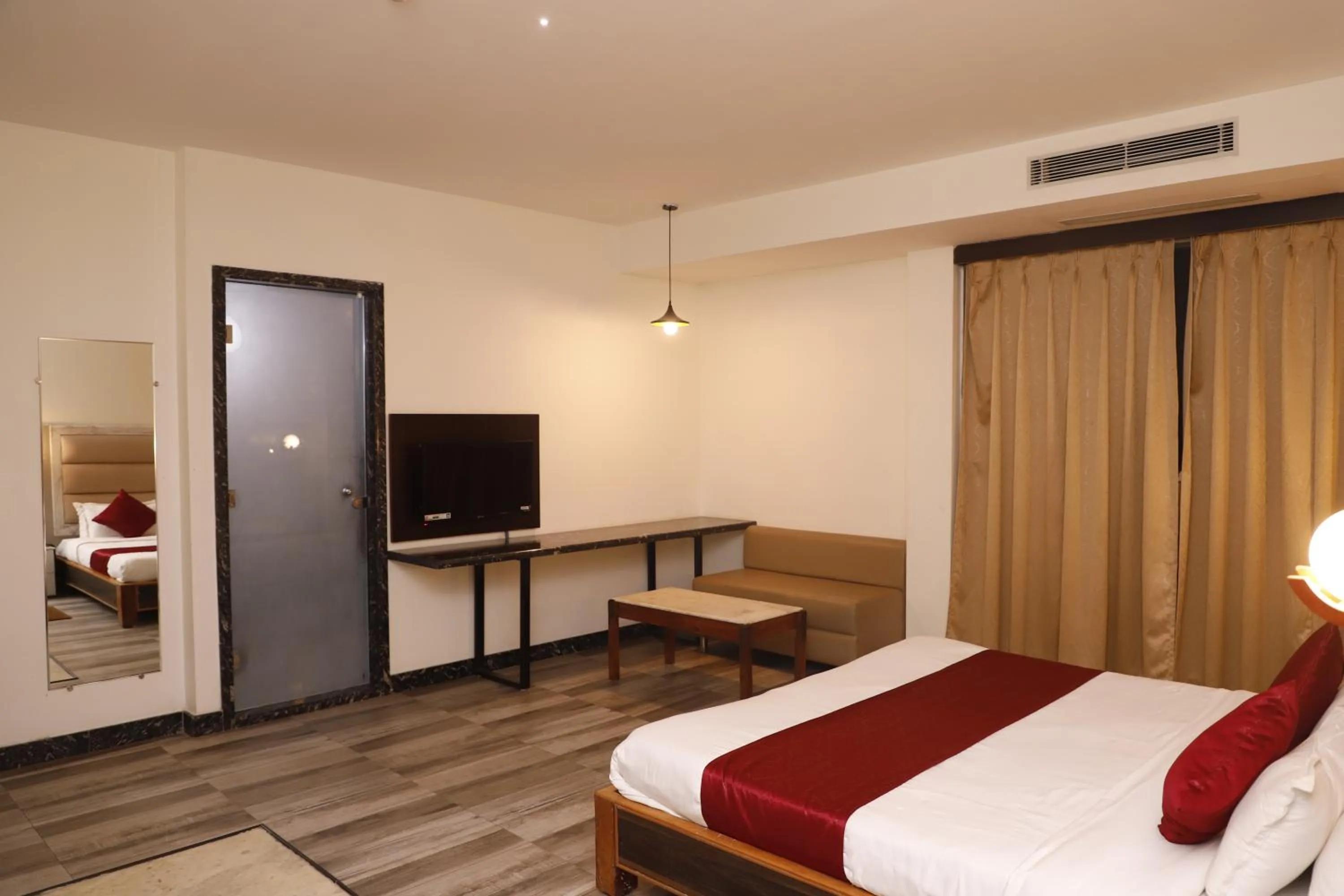 TV and multimedia, Bed in The Jamun Tree