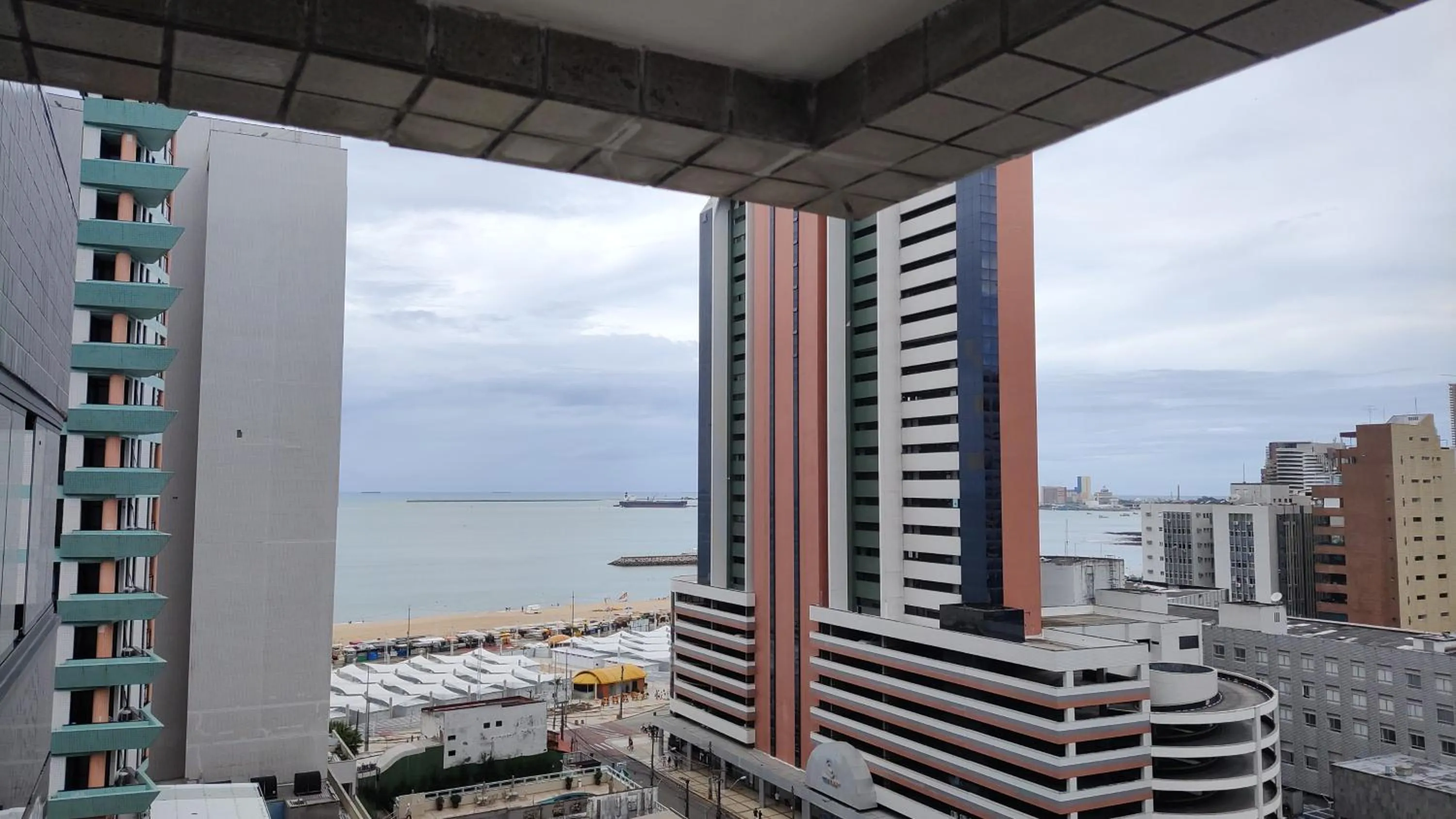Balcony/Terrace in Via Venetto Flat próximo a feirinha da beira-mar Fortaleza