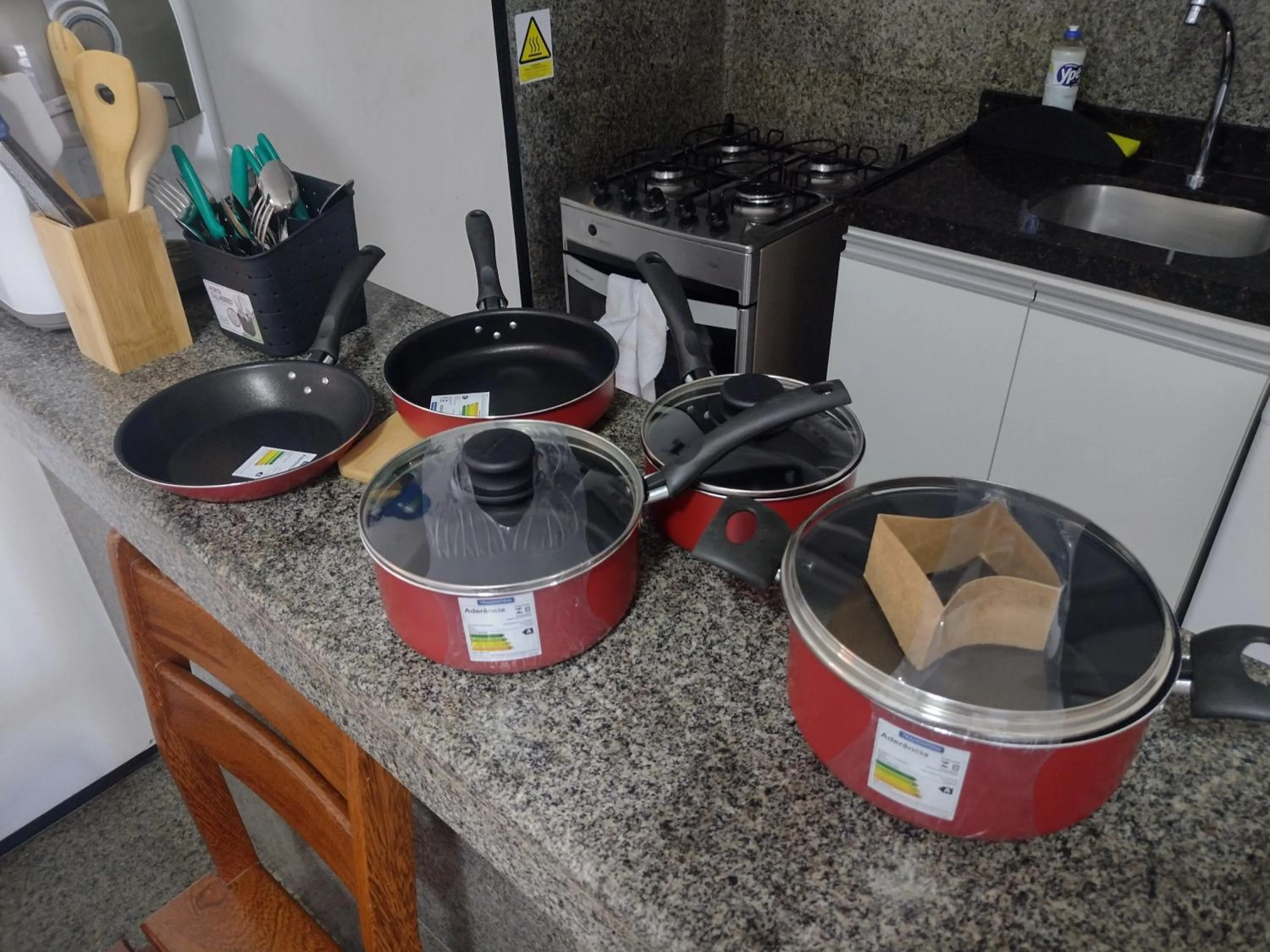 Communal kitchen in Via Venetto Flat próximo a feirinha da beira-mar Fortaleza