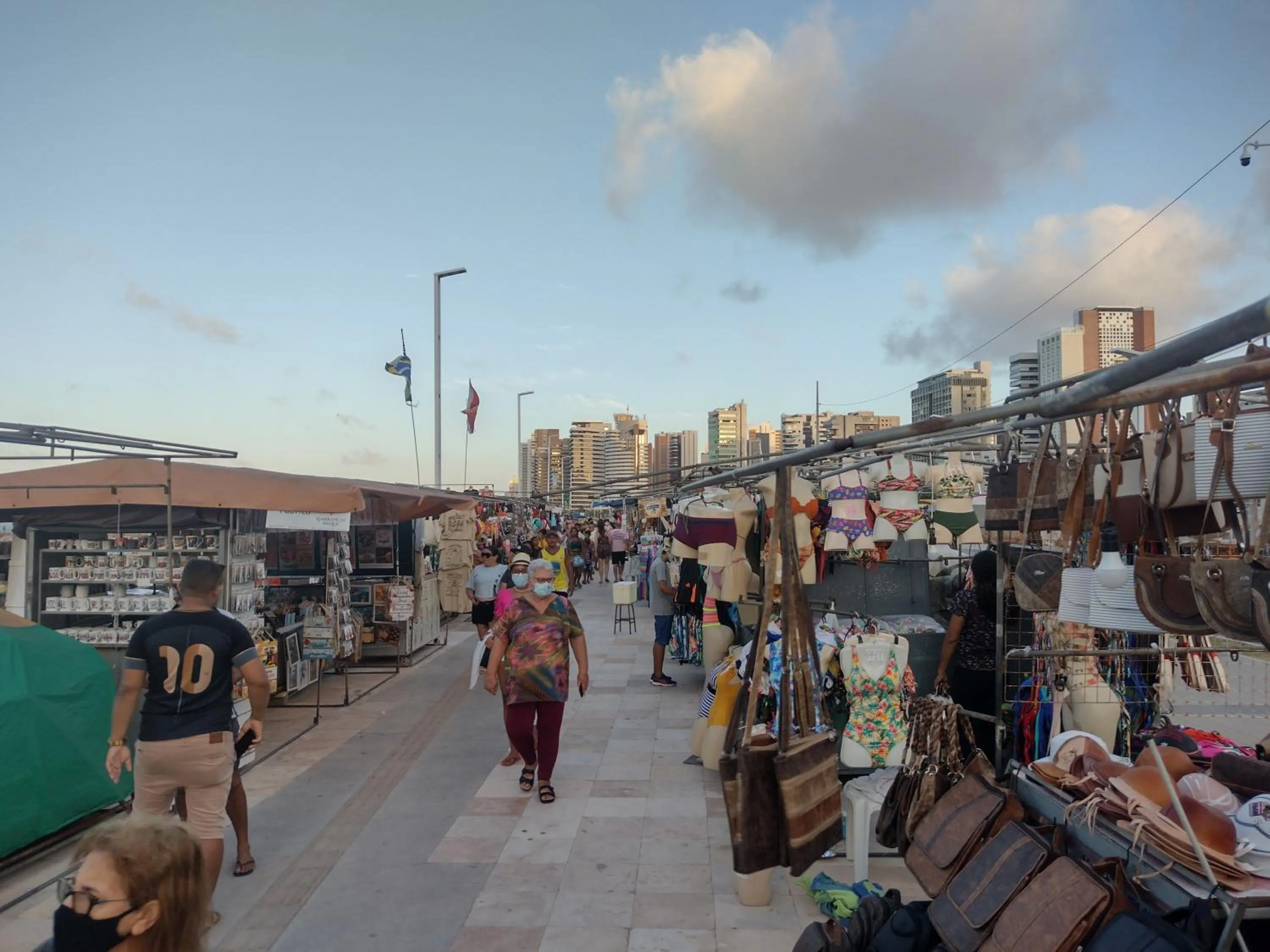 Supermarket/grocery shop in Via Venetto Flat próximo a feirinha da beira-mar Fortaleza