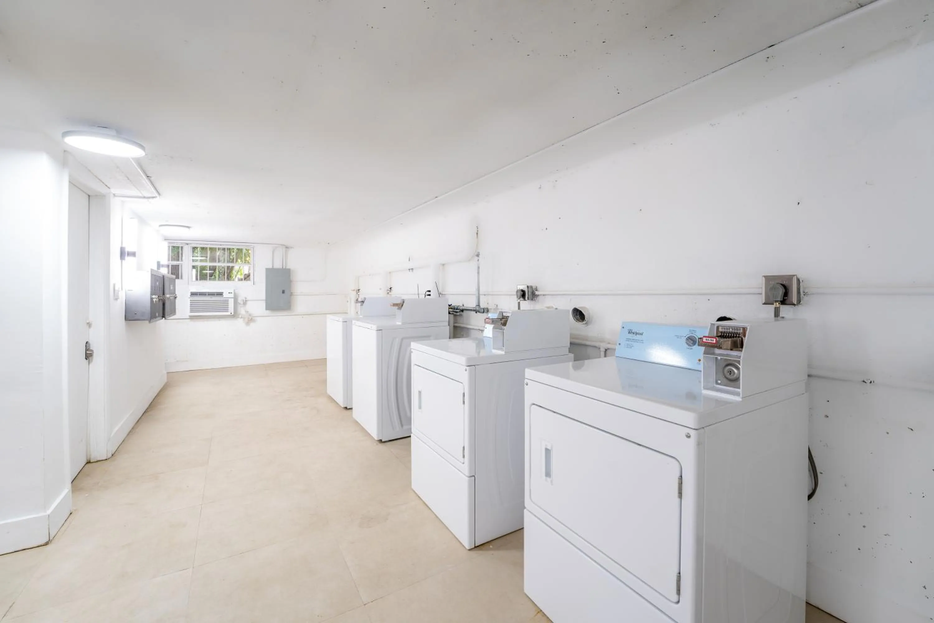 laundry in PRAIA Hotel Boutique & Apartments Miami Beach