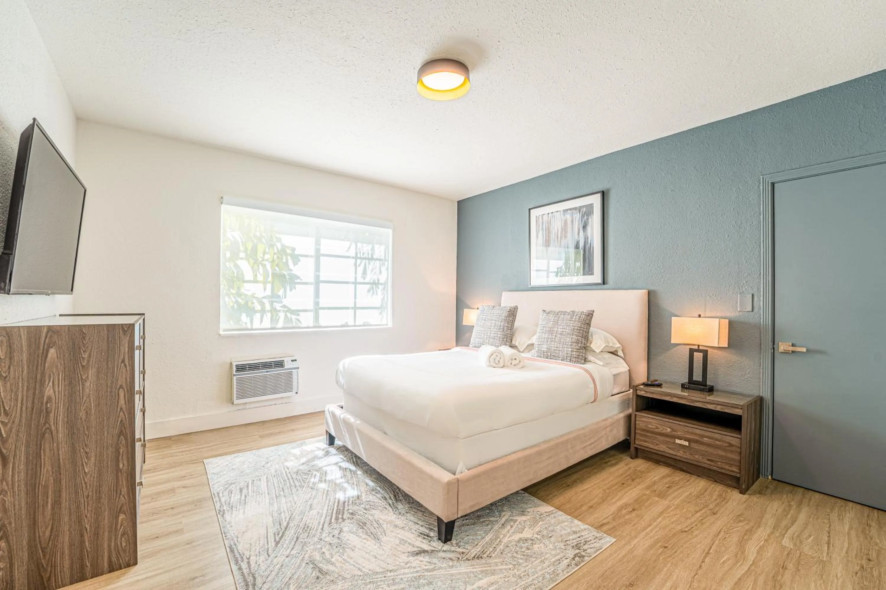 Bed in PRAIA Hotel Boutique & Apartments Miami Beach