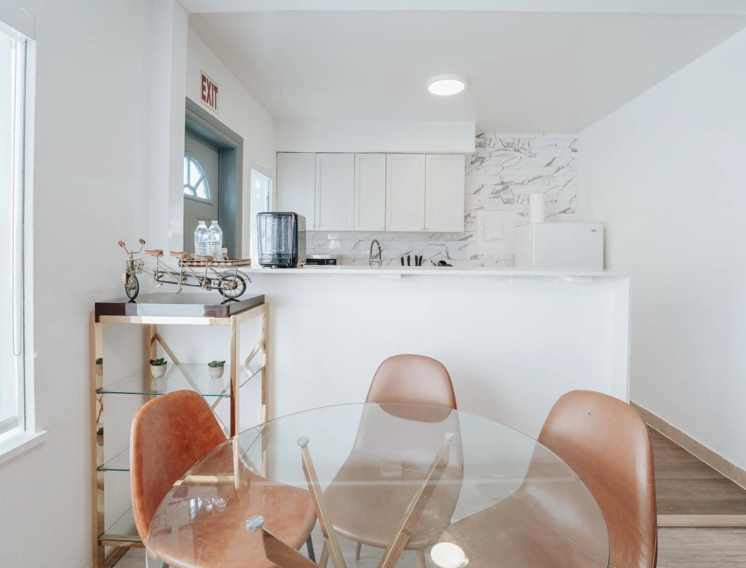 Dining area in PRAIA Hotel Hollywood