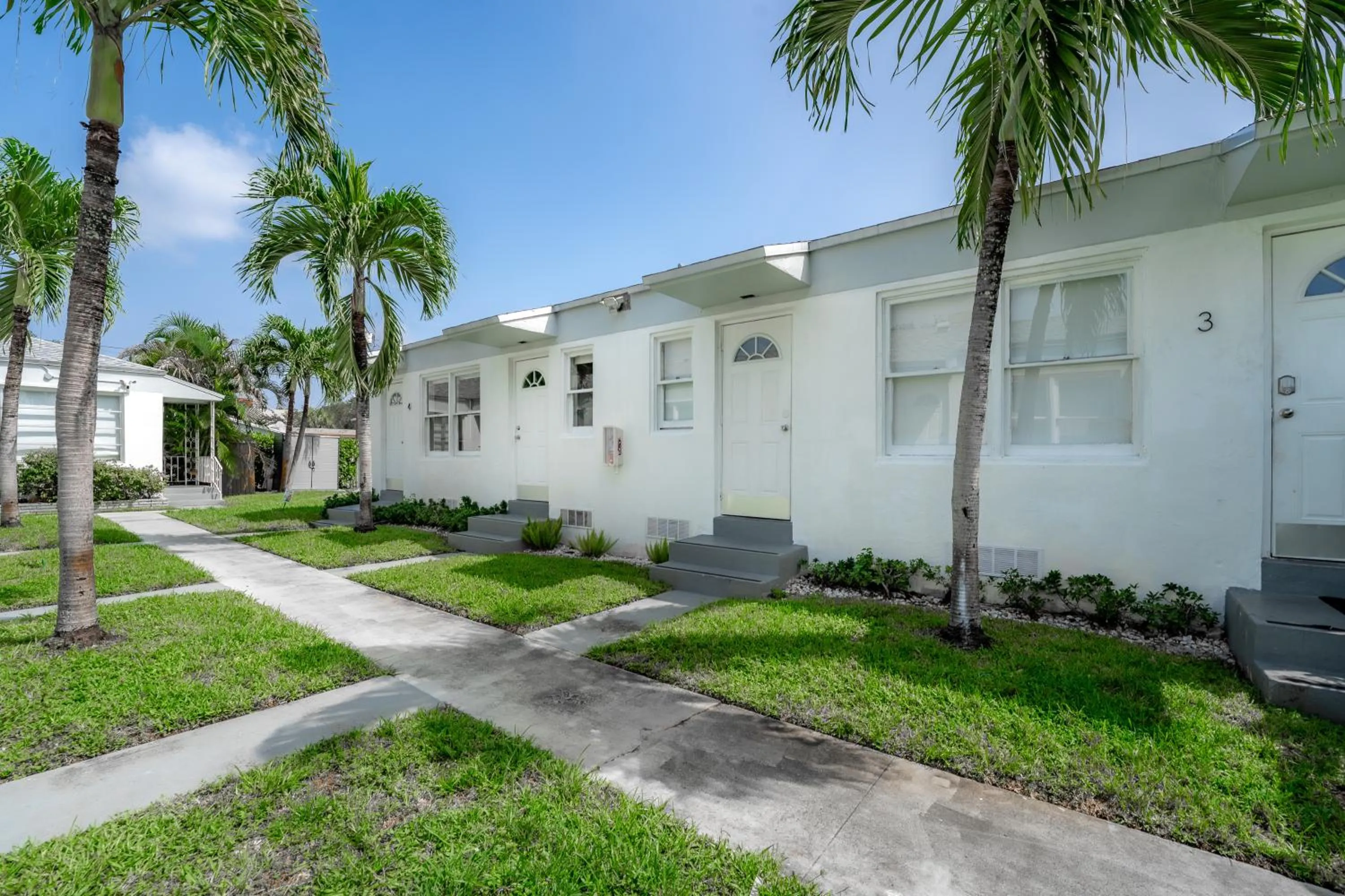 Garden view in PRAIA Hotel Hollywood