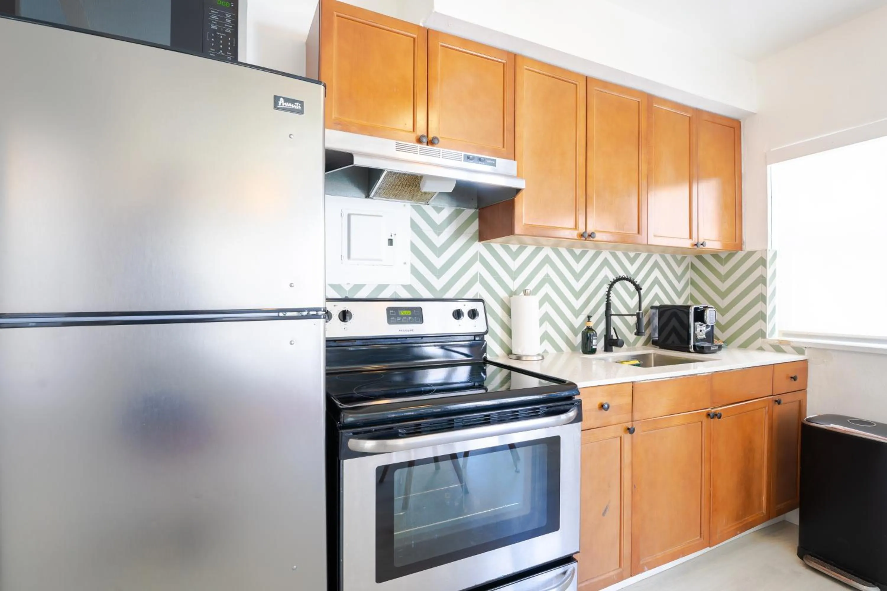 Kitchen or kitchenette in PRAIA Hotel Hollywood