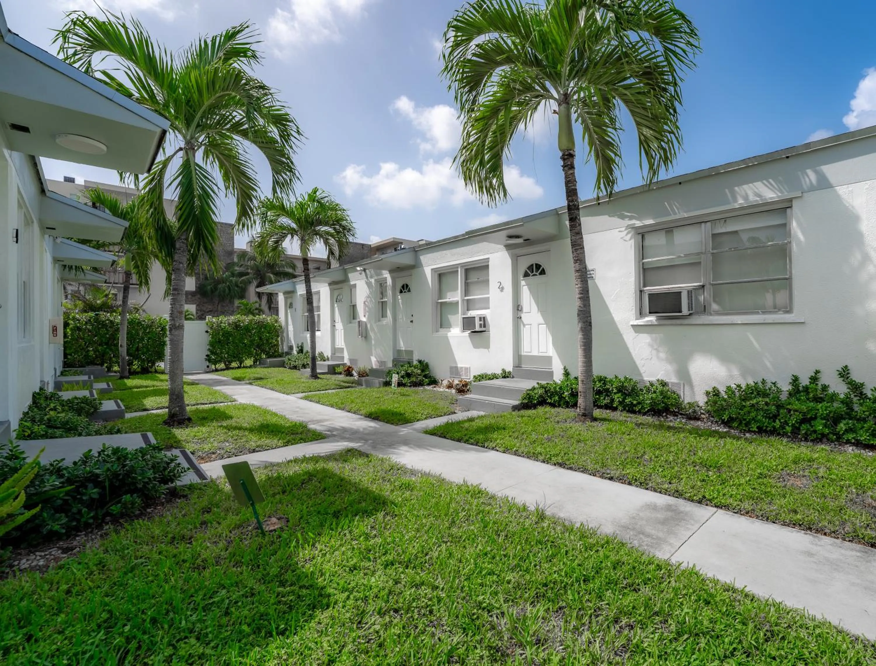 Property building in PRAIA Hotel Hollywood