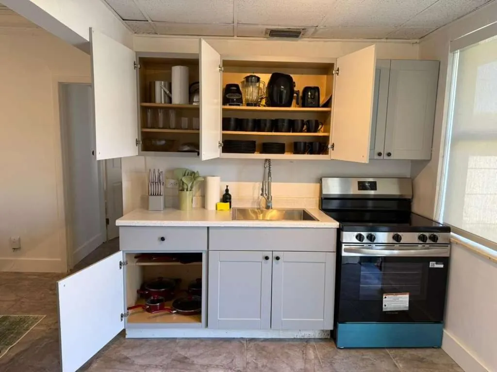 Kitchen or kitchenette in PRAIA Hotel Hollywood