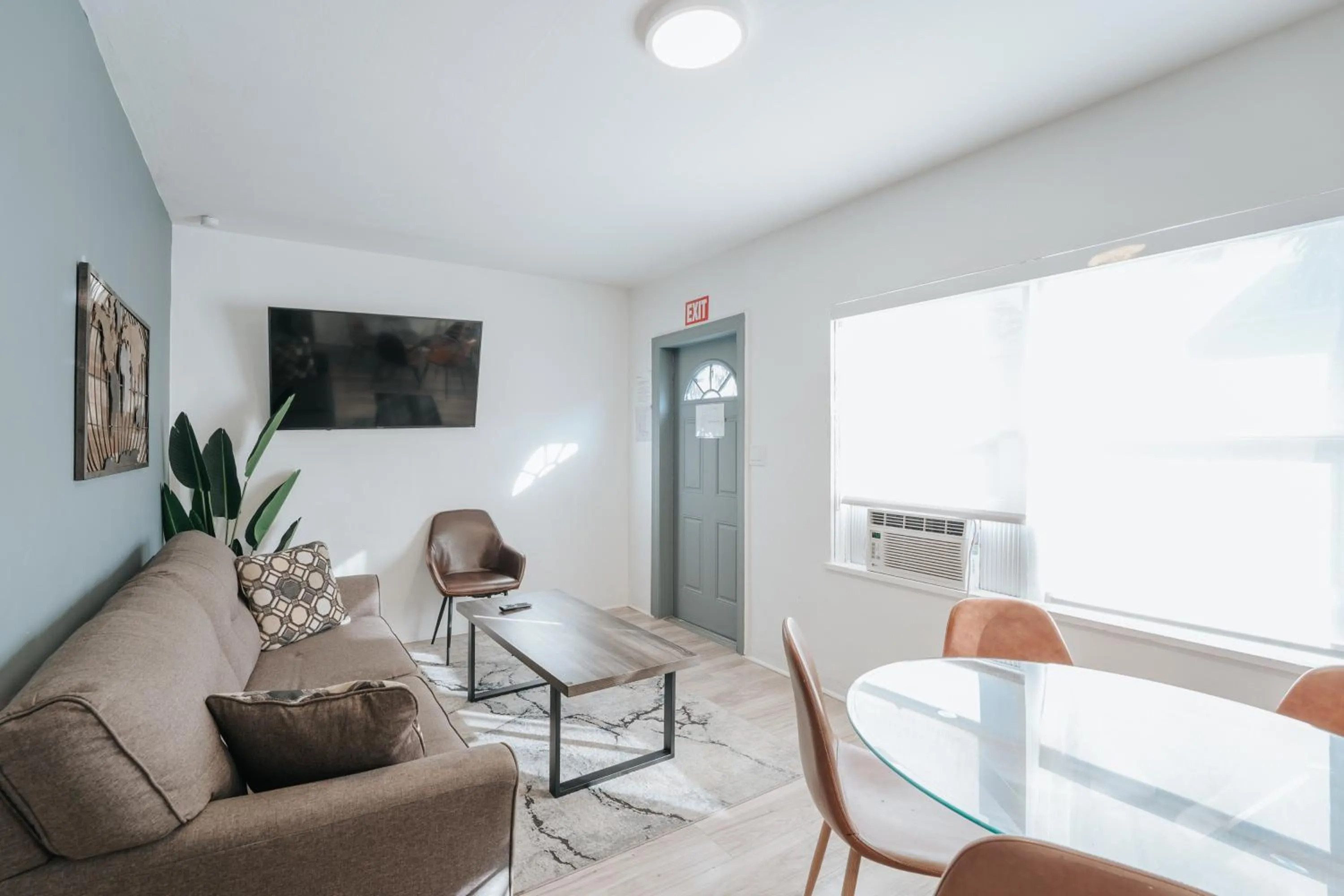 Living room in PRAIA Hotel Hollywood