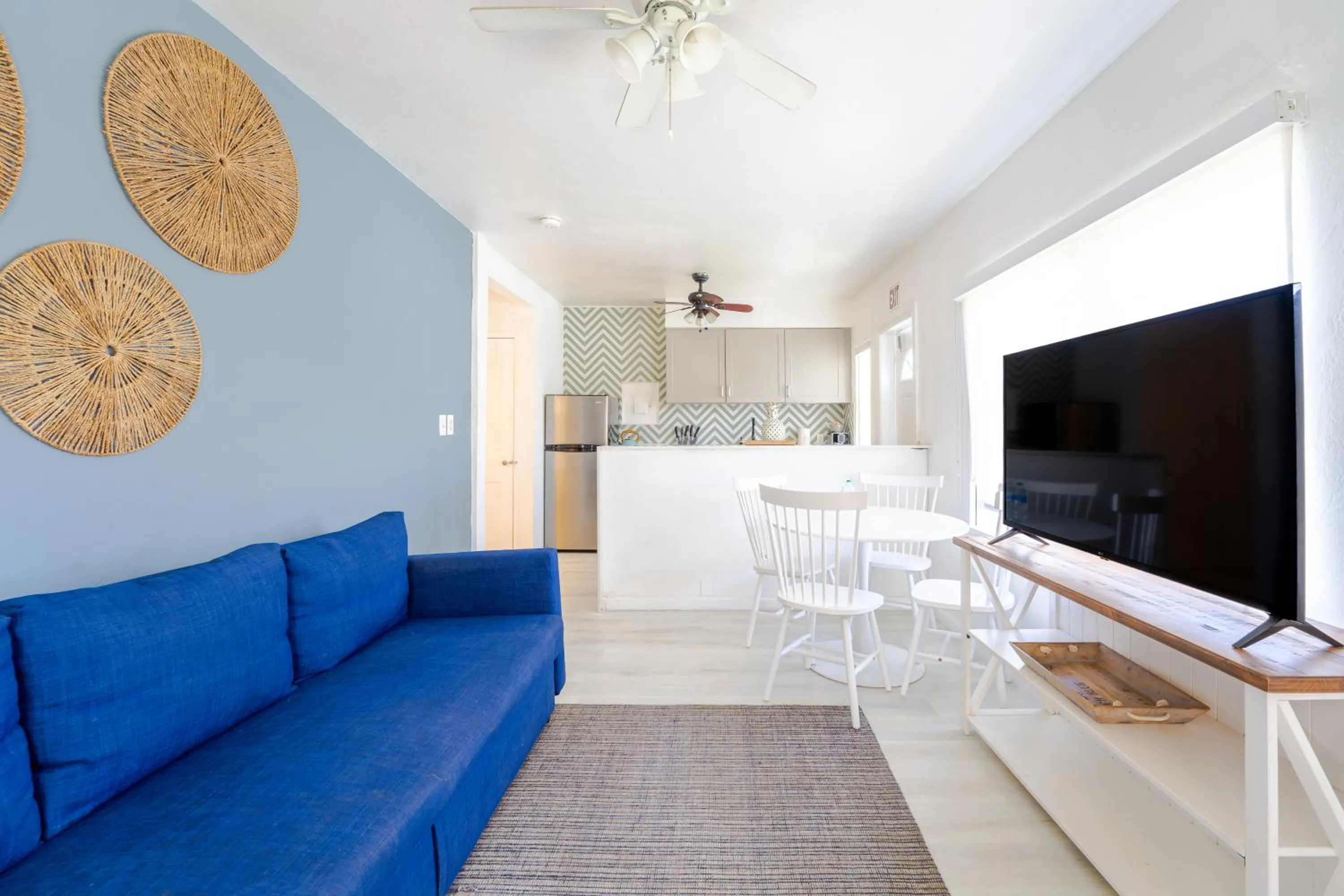 TV and multimedia in PRAIA Hotel Hollywood