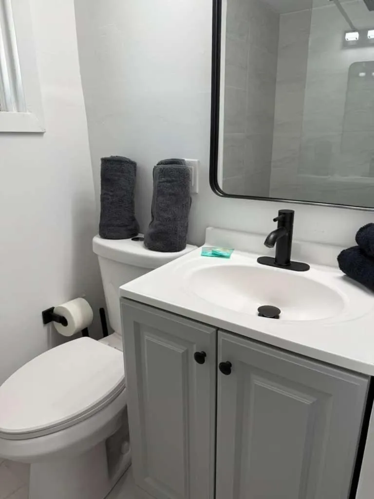 Bathroom in PRAIA Hotel Hollywood