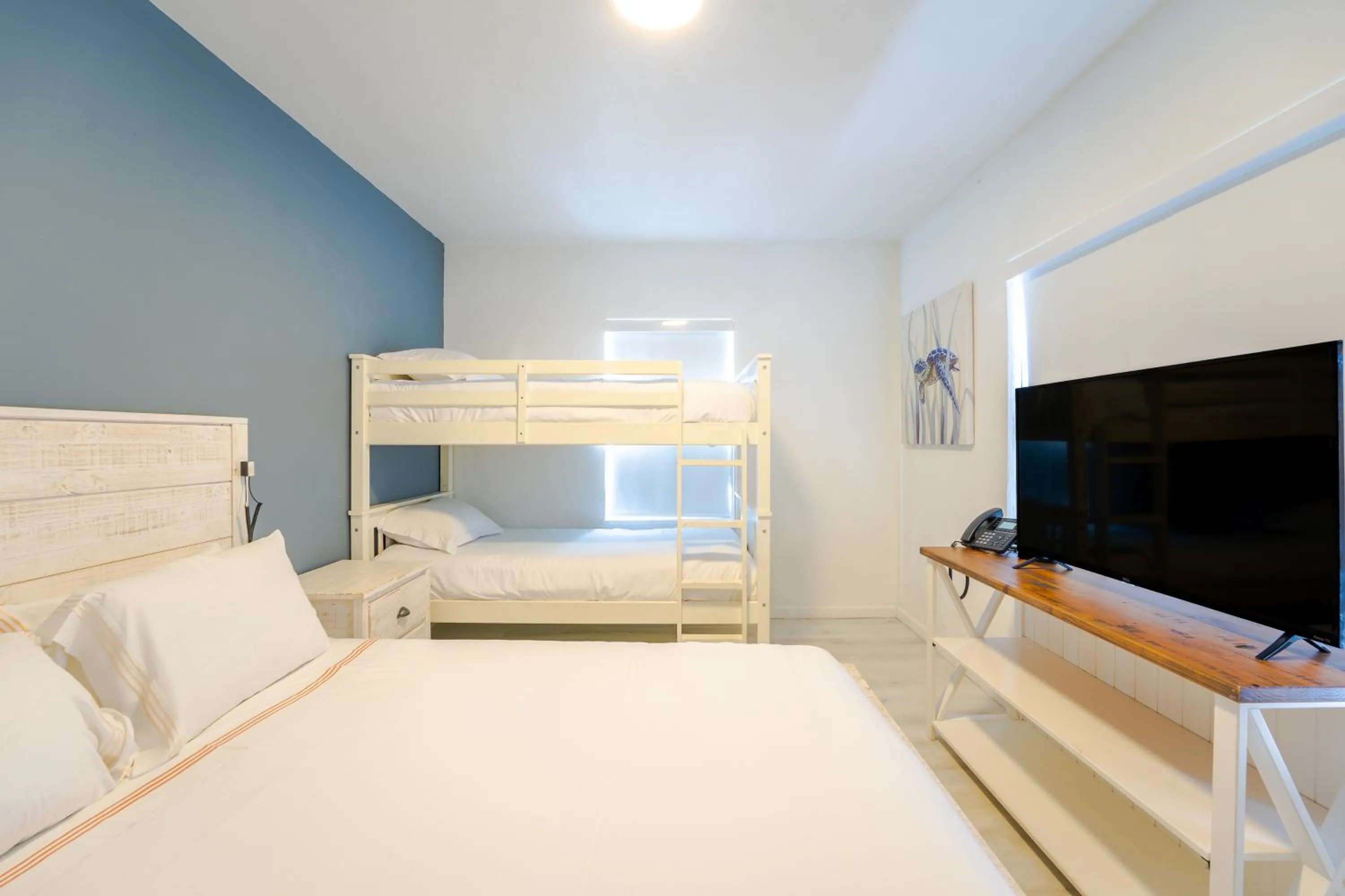 Bed in PRAIA Hotel Hollywood