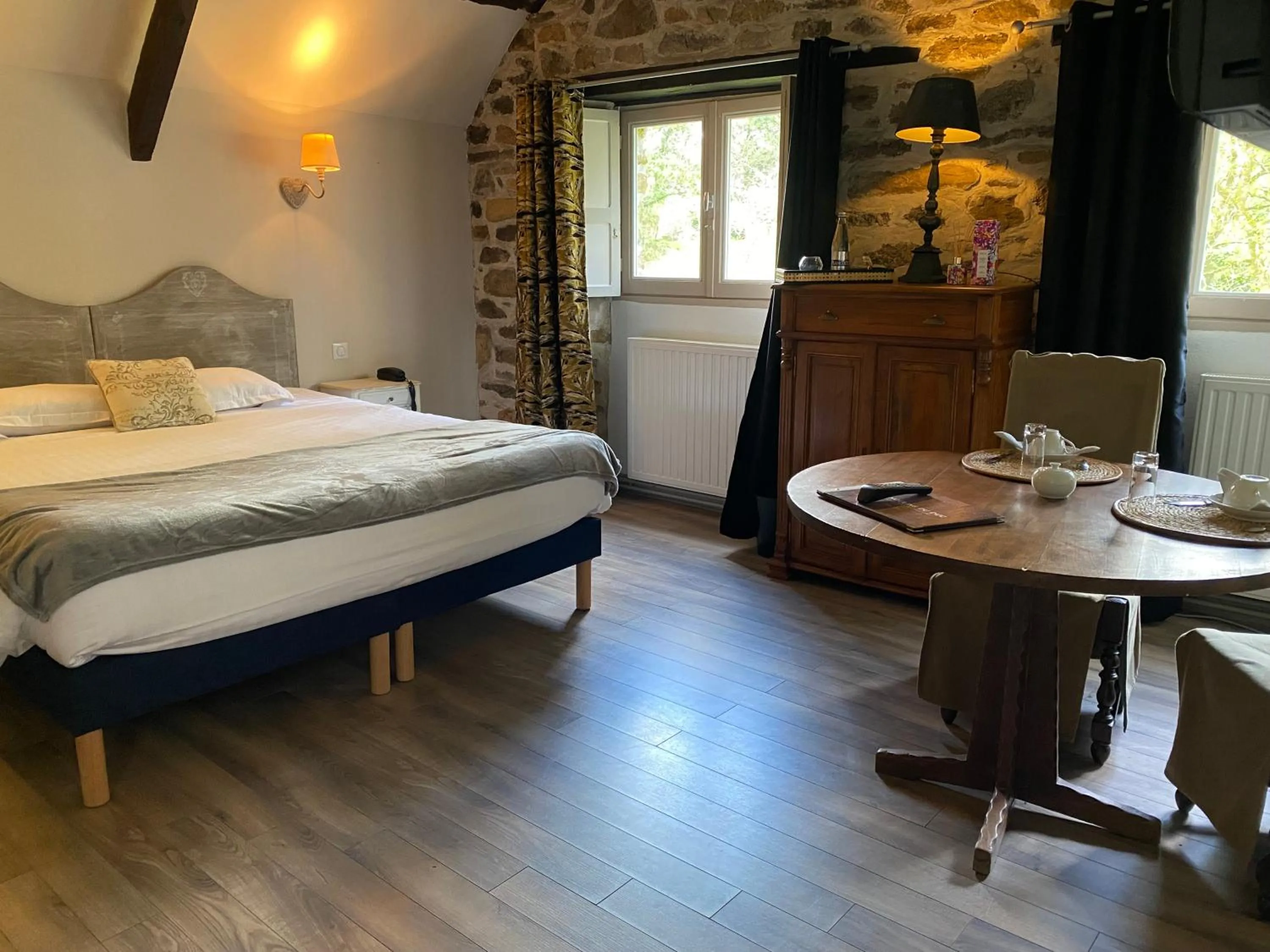 Bed in Les Moulins Du Duc ÉCOLODGE