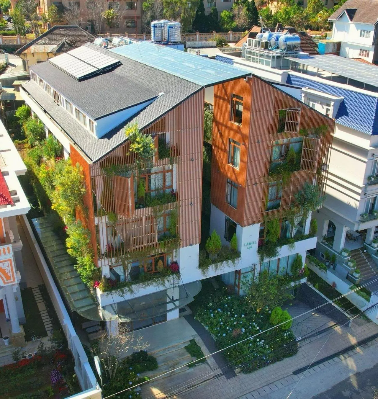 Property building in Lasol Boutique Hotel