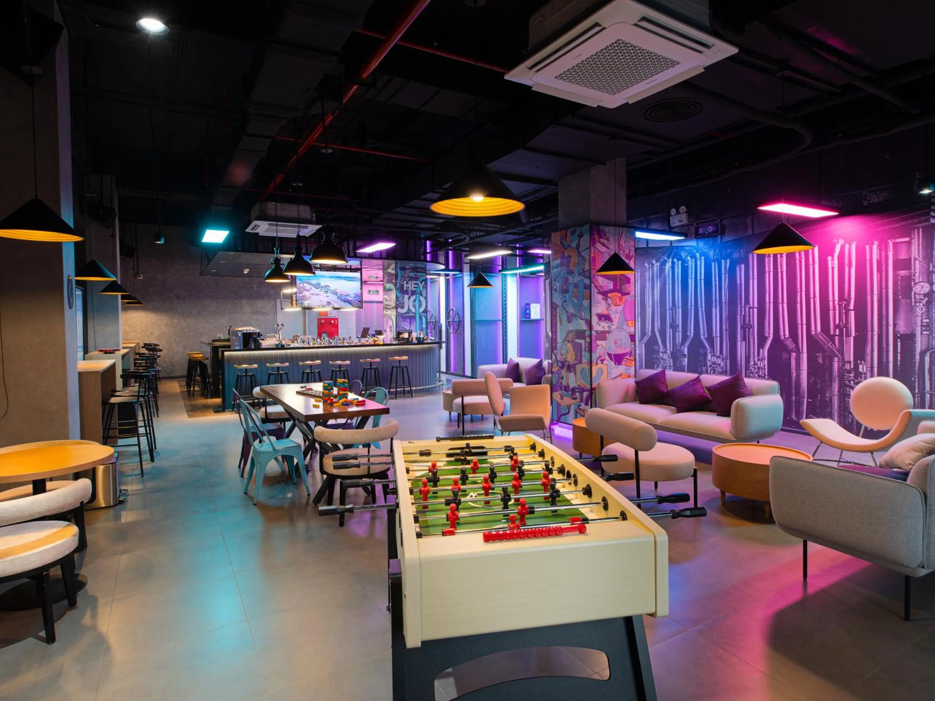 Lounge or bar in SOJO Hotel Hoa Binh