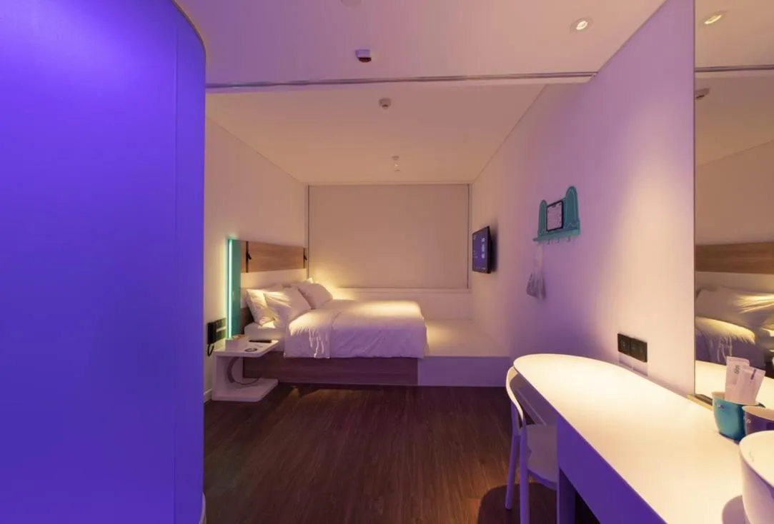 Bedroom, Bed in SOJO Hotel Hoa Binh